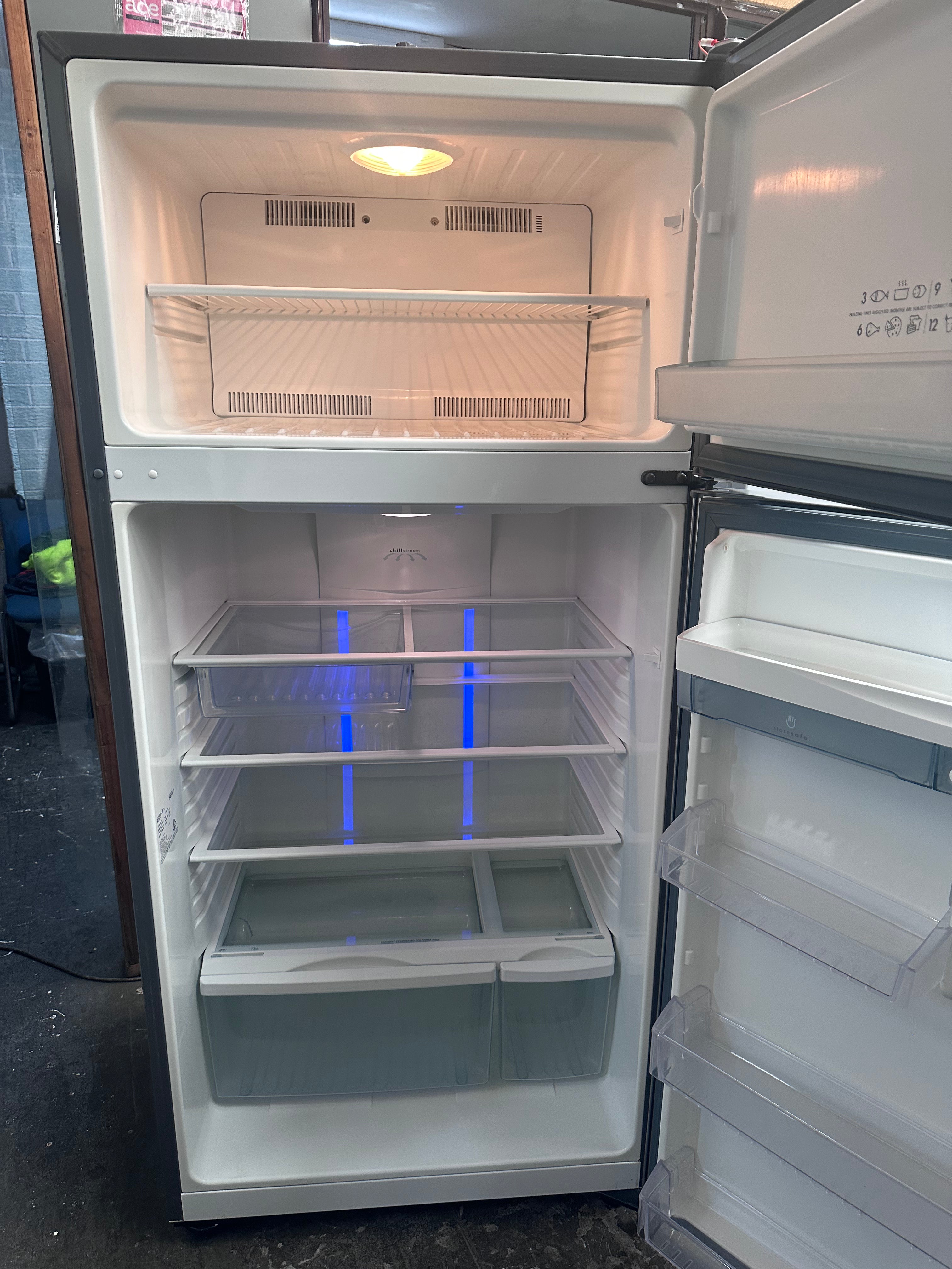 Westinghouse 517L Stainless Steel Top Mount Refrigerator - Energy Efficient Large Capacity Fridge for Kitchen, Home & Office Use [Certified Refurbished]