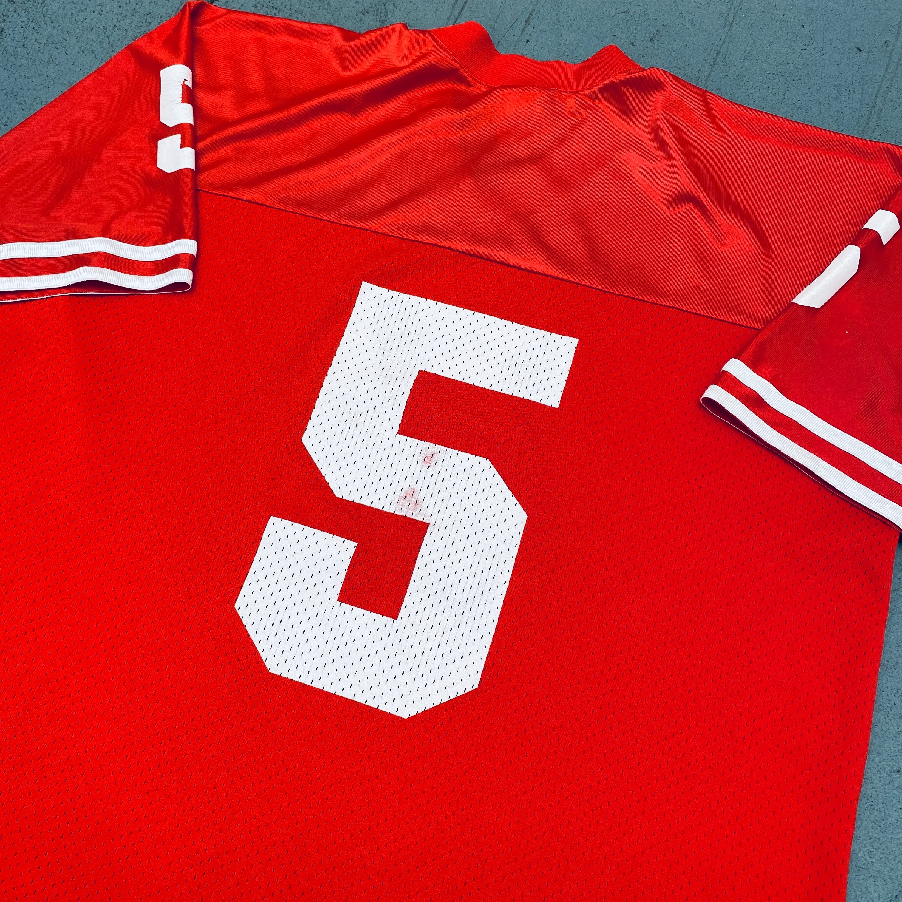 Adidas Wisconsin Badgers #5 Brooks Bollinger Jersey XL - Official College Football Fan Gear for Game Day & Tailgating