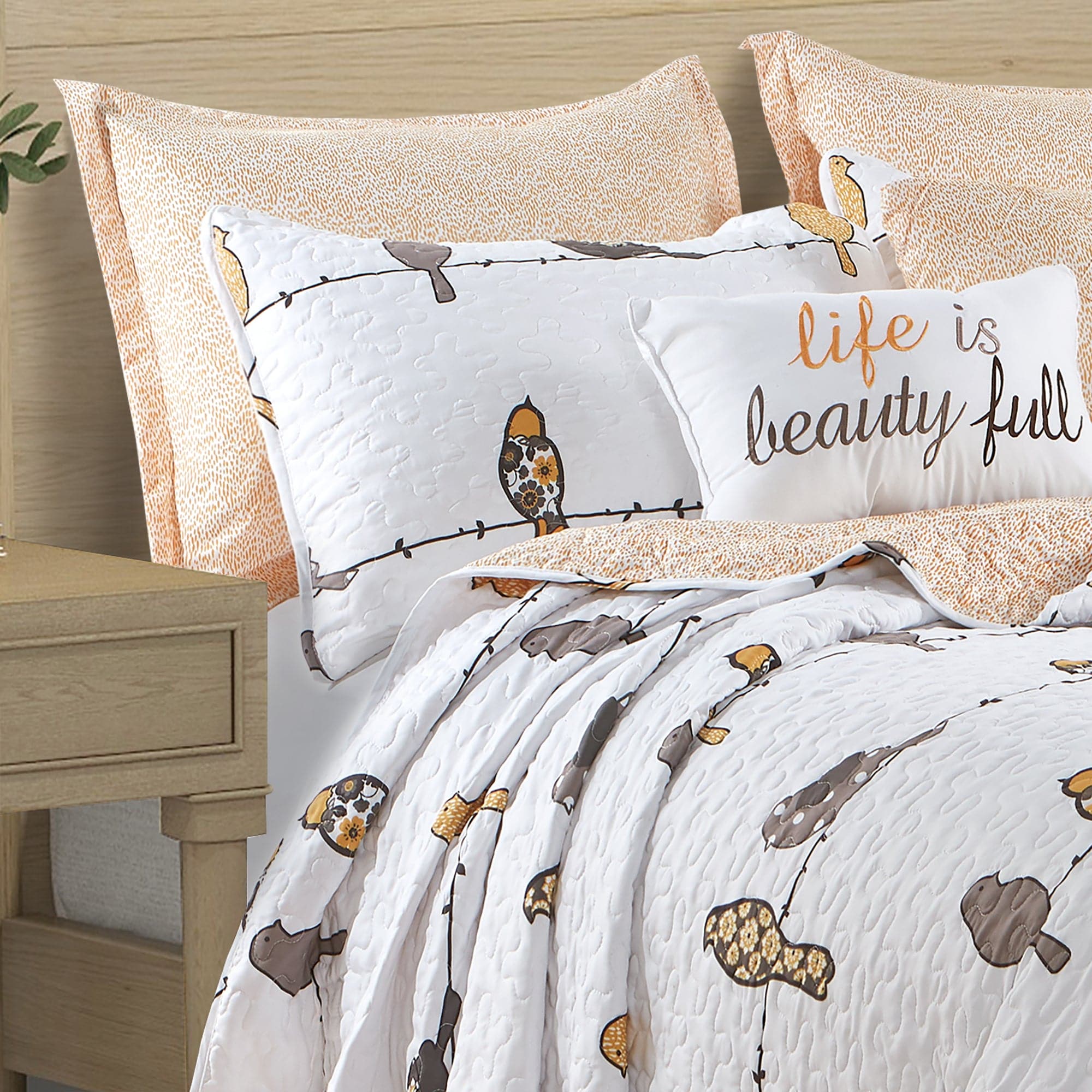 Rowley Birds Quilt 7-Piece Bedding Set - Soft Floral Printed Comforter with Matching Pillow Shams - Perfect for Guest Rooms, Master Bedrooms & Cozy Home Decor