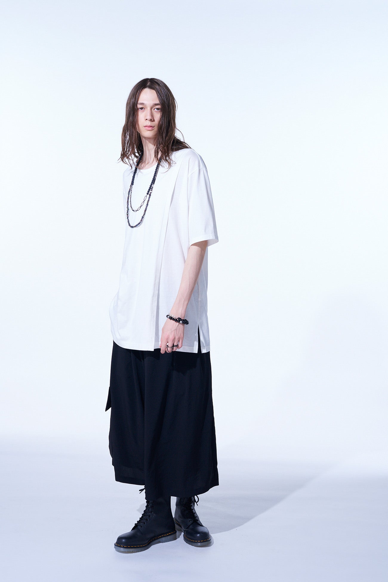 Stylish Crepe de Chine Cropped Wide Pants with Gusseted Flap Pockets - Comfortable & Trendy Women's Trousers for Work, Travel & Casual Outfits