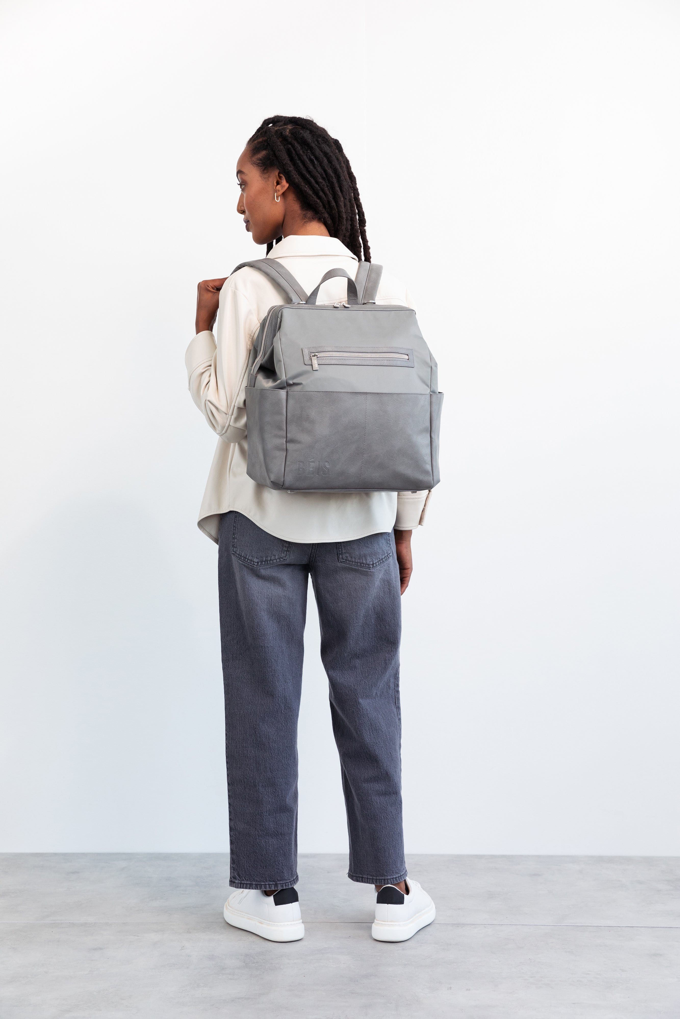 Stylish Grey Backpack Diaper Bag for Parents - Perfect for Travel, Daycare & On-the-Go Baby Essentials