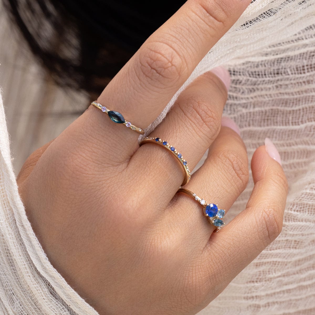 Starry Sapphire Ombré Band Ring - Elegant Blue Gradient Gemstone Jewelry for Women - Perfect for Weddings, Anniversaries & Special Occasions