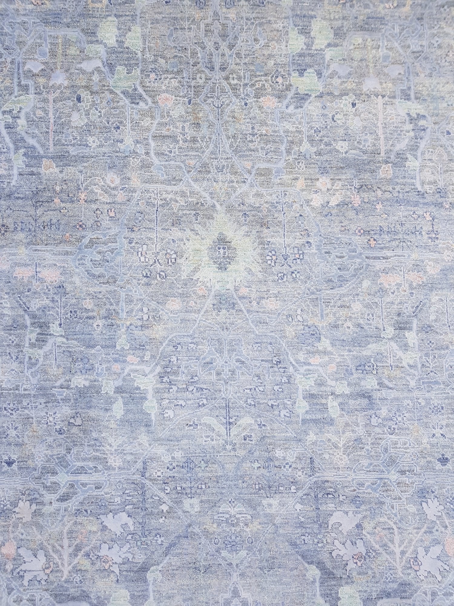 Handwoven Arabesque Transitional Area Rug J64076 - Perfect for Living Room, Bedroom, and Home Decor