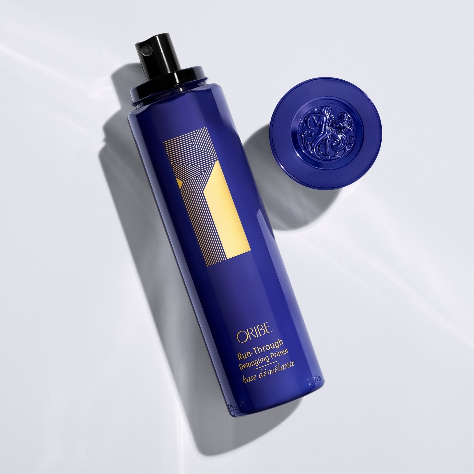 Run Through Detangling Primer for Curly & Wavy Hair - Leave-In Conditioner & Heat Protectant for Smooth, Frizz-Free Hair - Perfect for Daily Styling & Salon Treatments