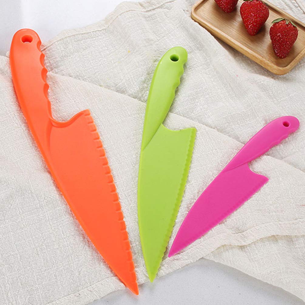 ULTECHNOVO 3-Piece Plastic Fruit Cutting Tool Set - Safe Kitchen Knives for Kids, Cake Decorating Supplies & Food Prep Accessories - Perfect for Birthday Parties, Baking, and Fruit Platters