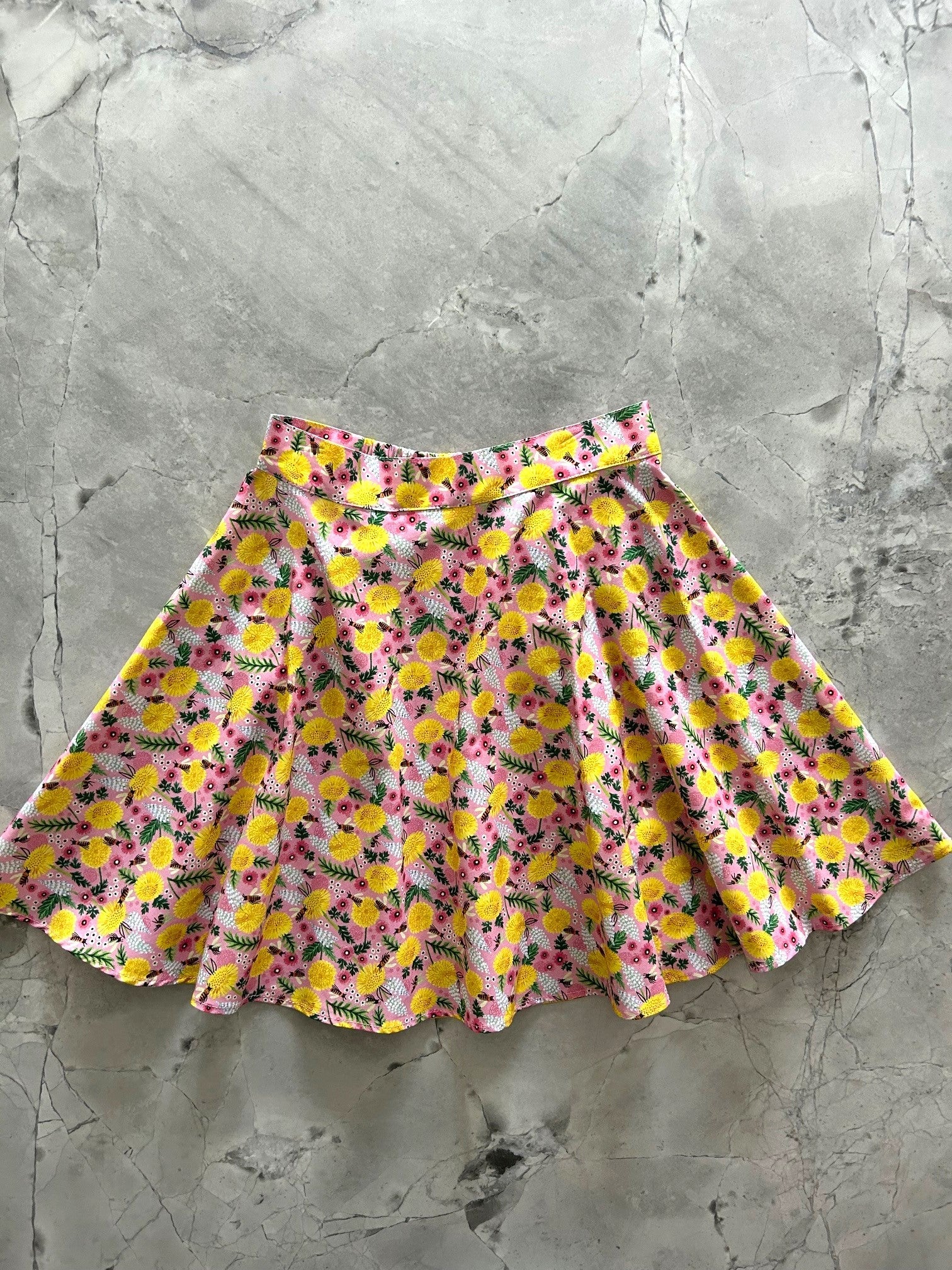 Bees & Dandelions Print Flared Skater Skirt for Women - Vintage A-Line Mini Skirt with Elastic Waist - Perfect for Casual Outfits, Spring Fashion, and Retro Style Looks