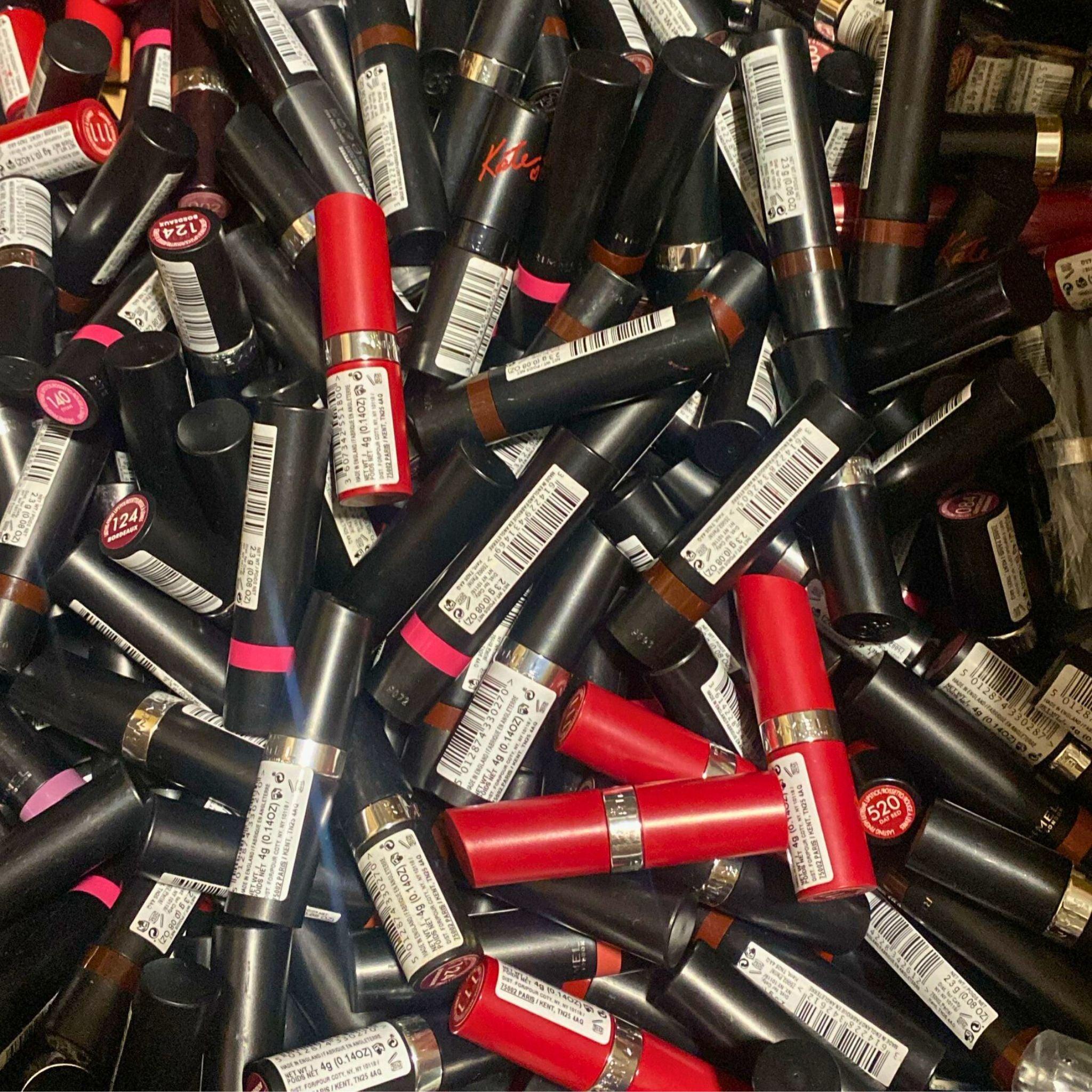 Rimmel Lipsticks Bulk Set - 100 Pcs Assorted Colors for Wholesale | Long Lasting Matte & Glossy Lip Makeup | Perfect for Beauty Salons, Retail Stores & Makeup Artists