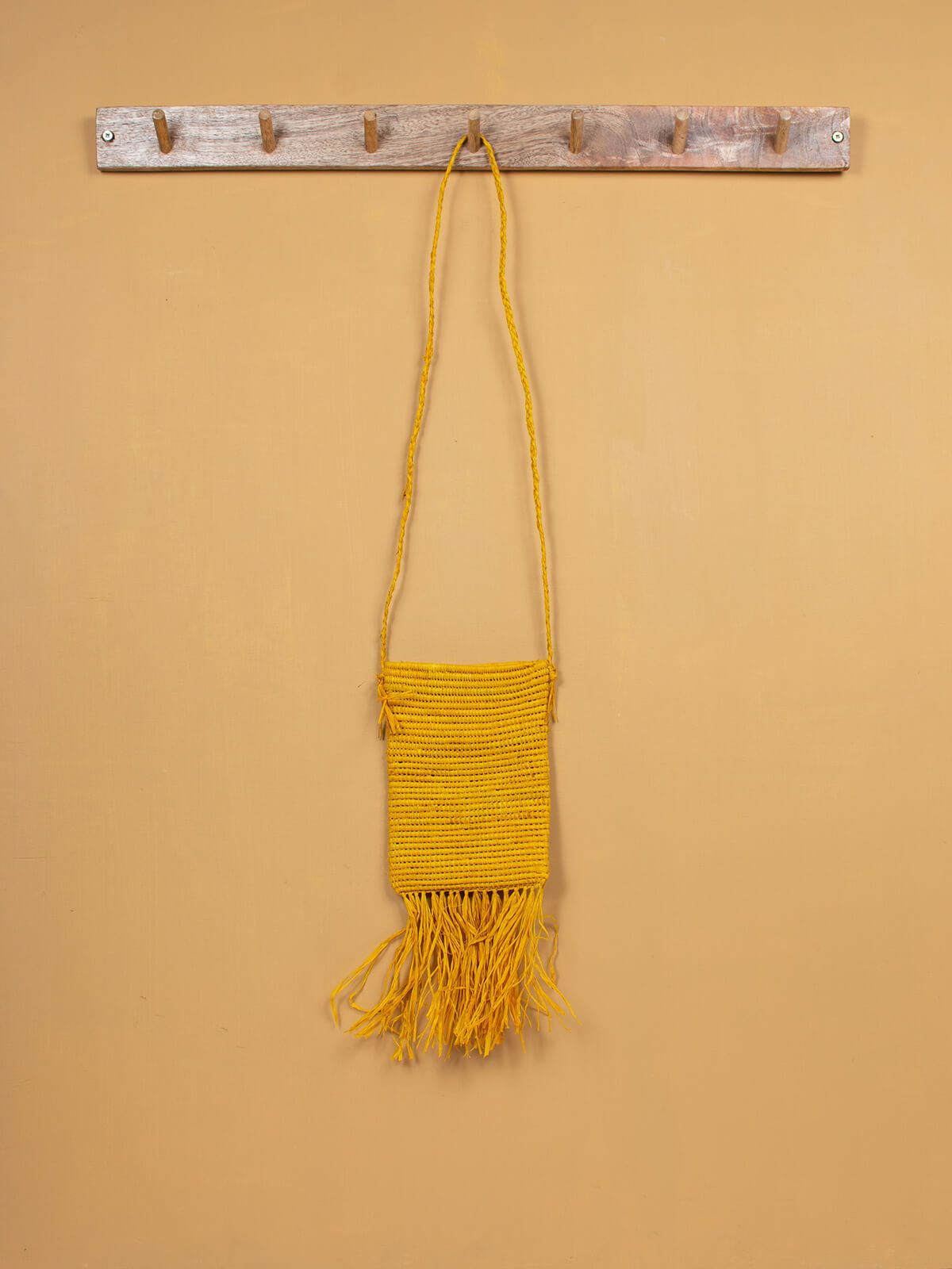 Stylish Raffia Tassel Handbag for Women - Medium Size Boho Beach Bag - Perfect for Summer Vacations, Pool Parties & Weekend Getaways