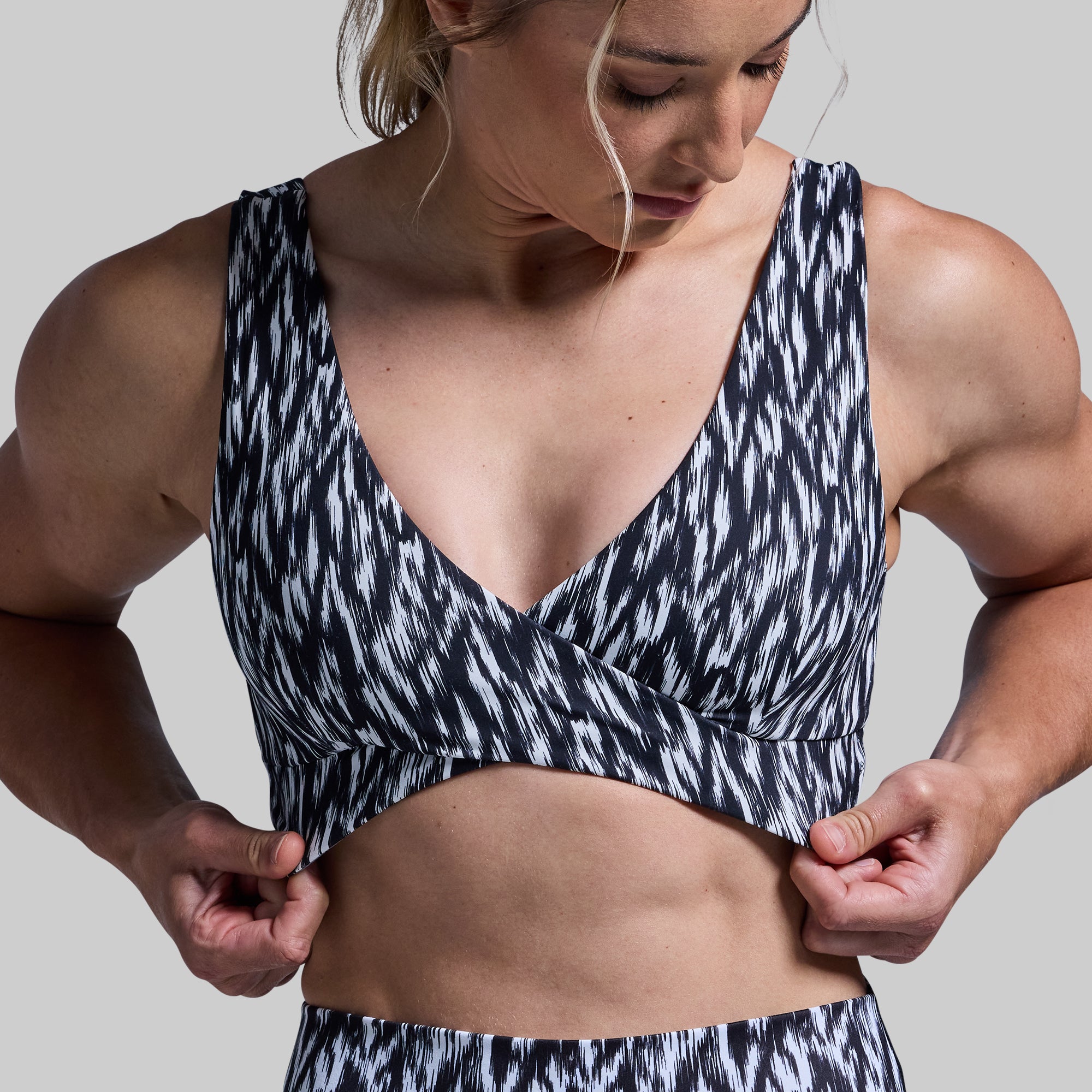 Embrace High Support Sports Bra for Women - Breathable & Moisture Wicking Workout Top (Rainy Day Edition) - Perfect for Running, Yoga & Gym Training