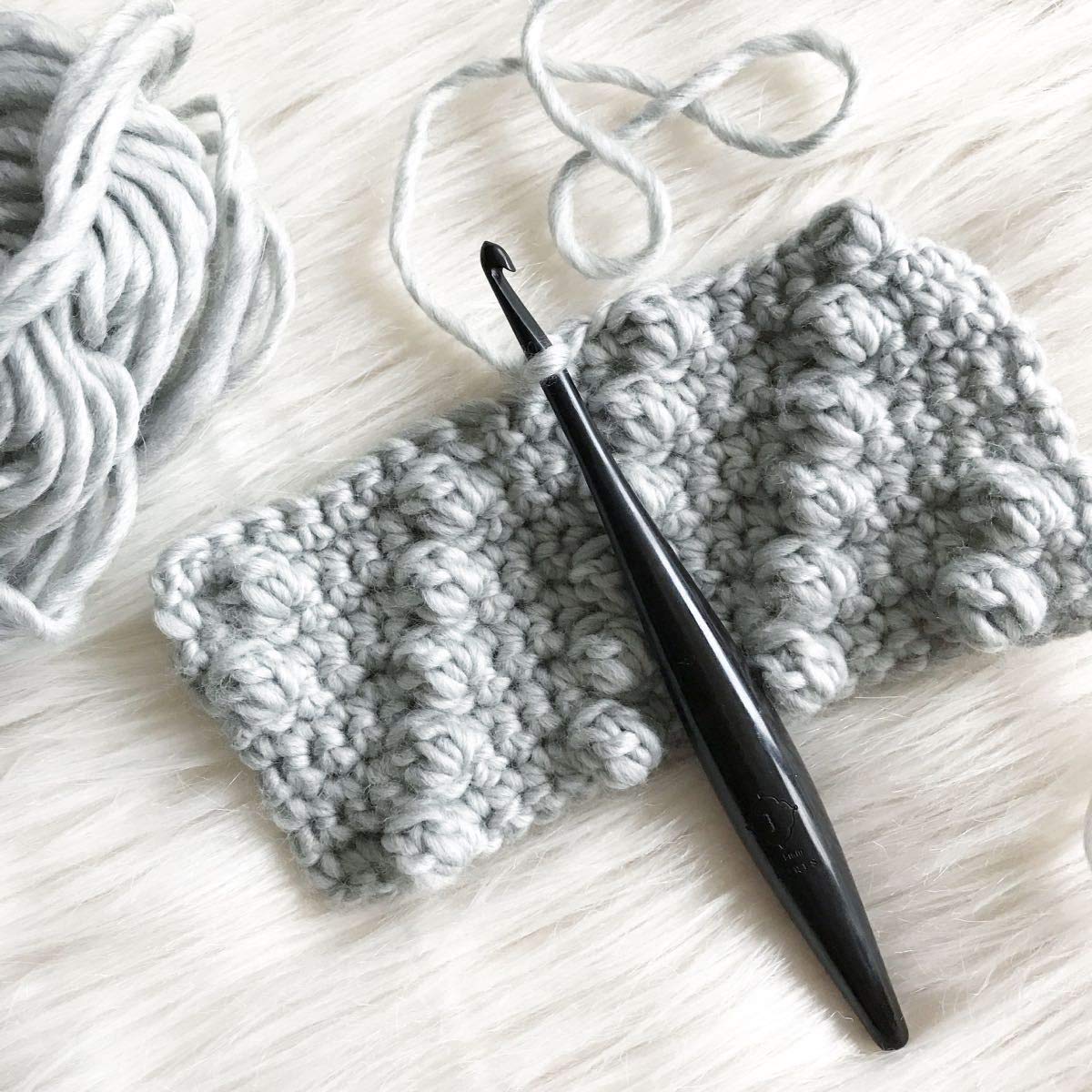 Premium FURLS Streamline Ebony Crochet Hook 7