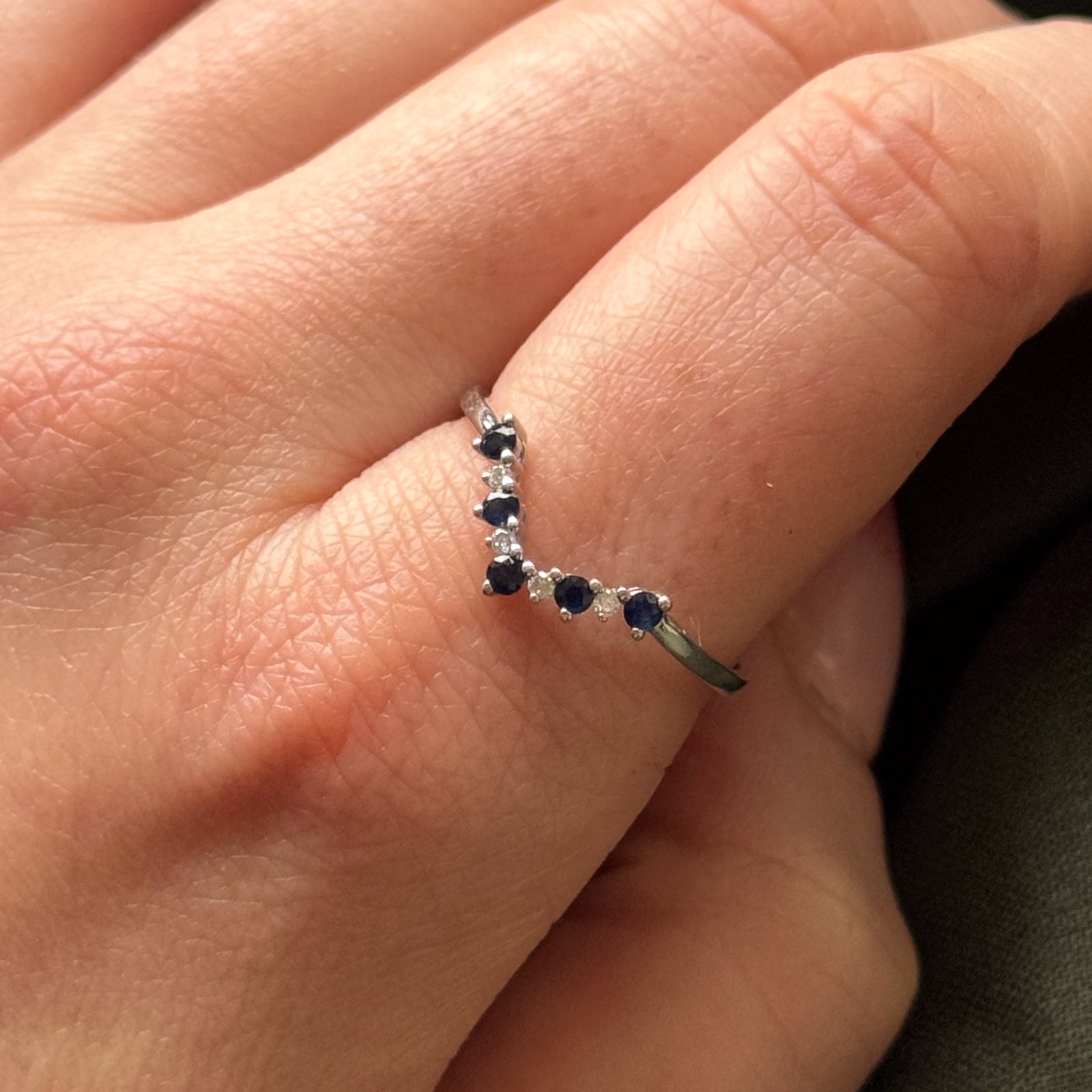 Blue Sapphire & Diamond Chevron Ring - 0.20ctw Sapphire & 0.04ctw Diamond - Size 10 - Elegant Wedding Band, Anniversary Gift for Her, Perfect for Engagement & Special Occasions