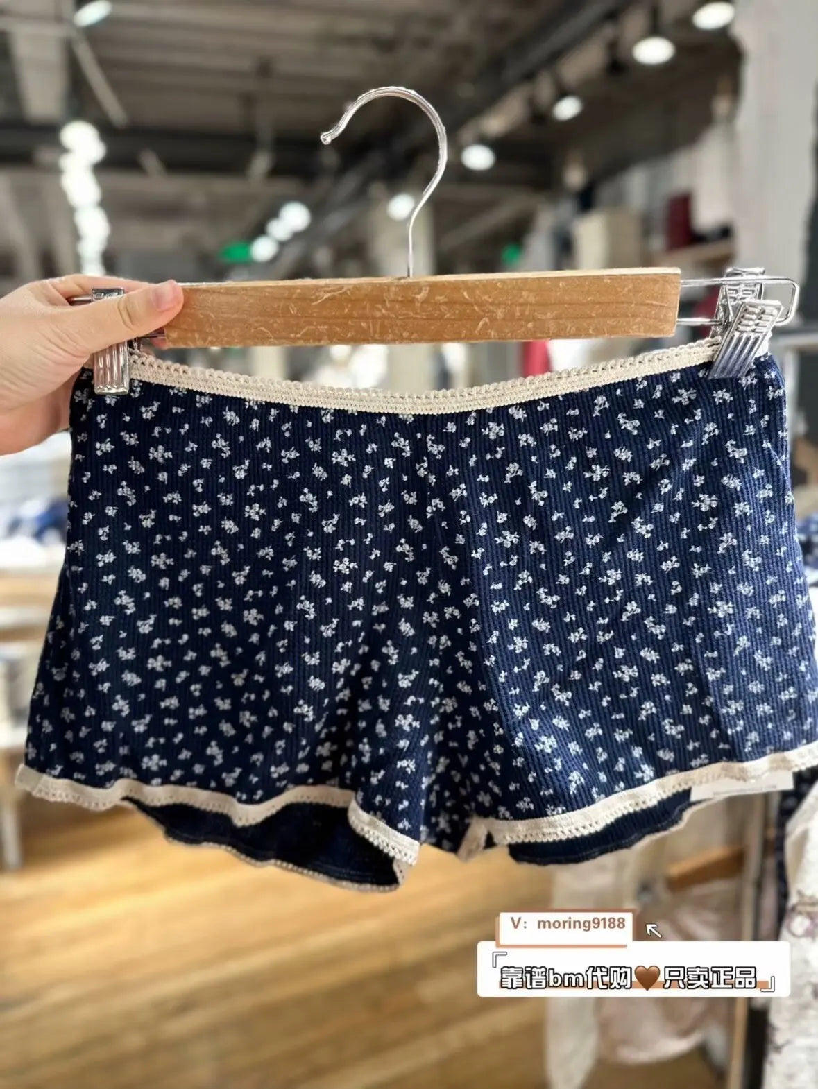 Vintage Low Waist Women's Casual Soft Cotton Shorts with Front Buttons - Summer Chic Bottoms for Beach, Travel & Everyday Wear