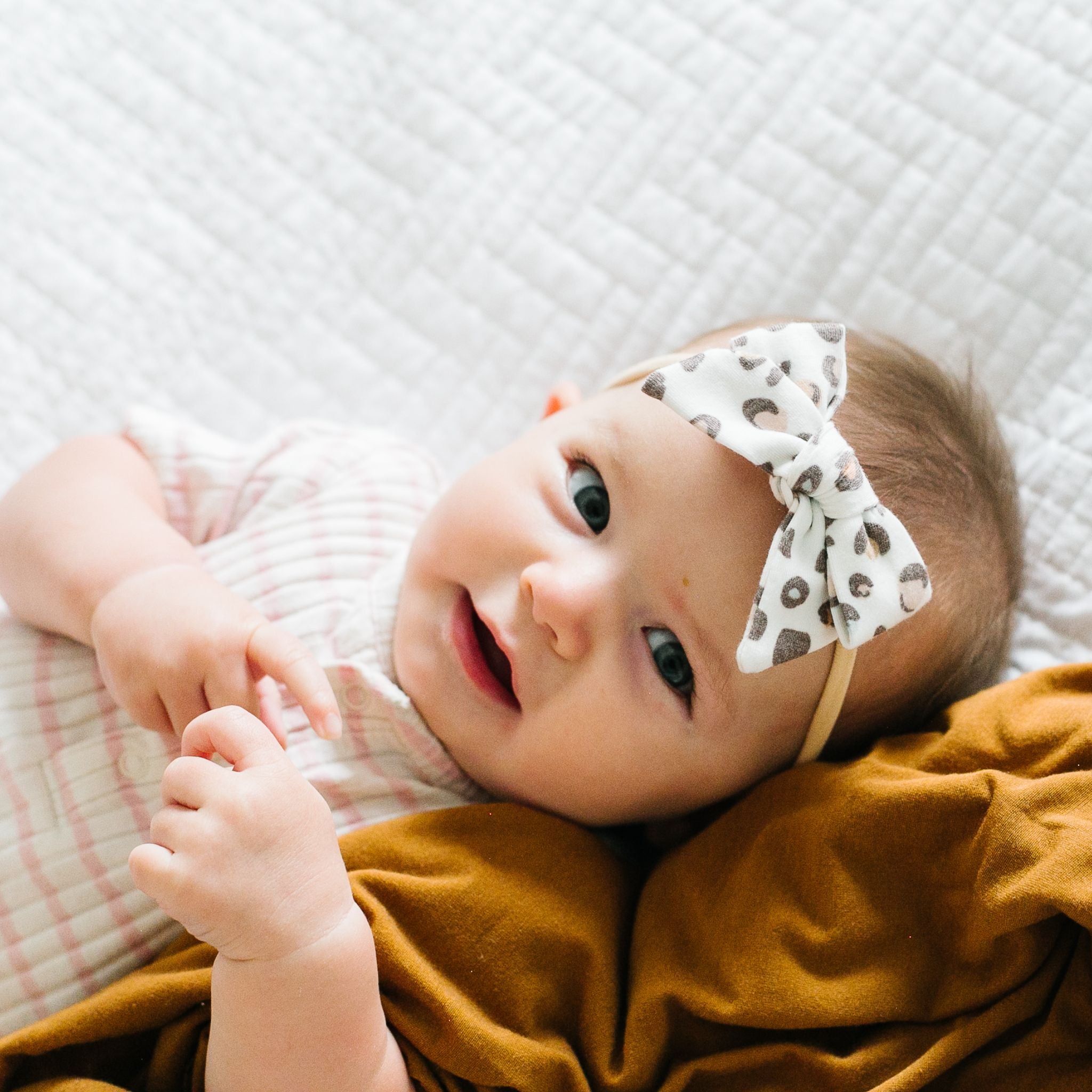 Millie Classic Baby Bow Headband - Adorable Hair Accessory for Infants & Toddlers - Perfect for Photos, Parties & Everyday Outfits