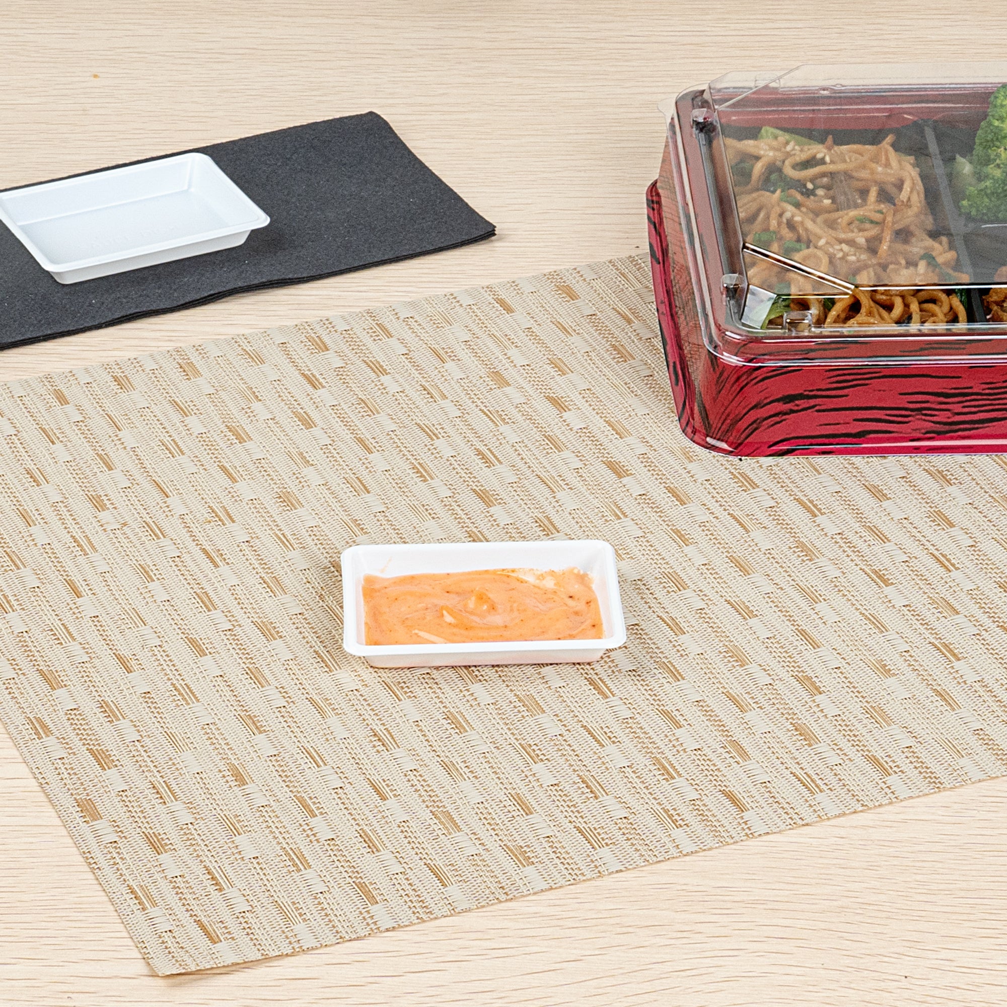 Bento Tek 1 oz Rectangle White Plastic Sauce Dish - 3 x 2.25 Inches - 100 Count Box - Perfect for Sushi, Condiments, and Meal Prep