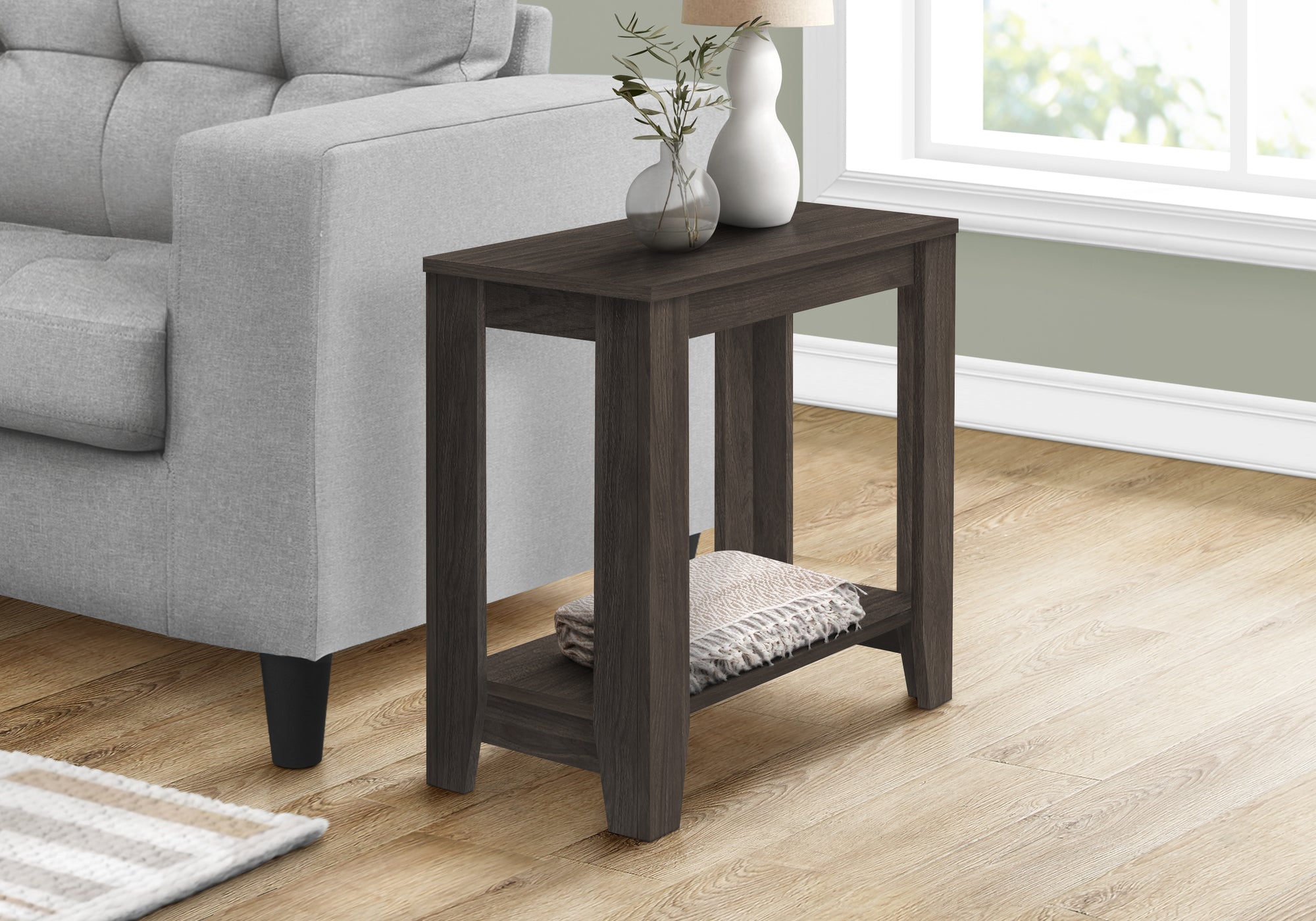 22-Inch Brown Oak Accent Table - Perfect for Living Room, Bedroom, or Entryway Decor