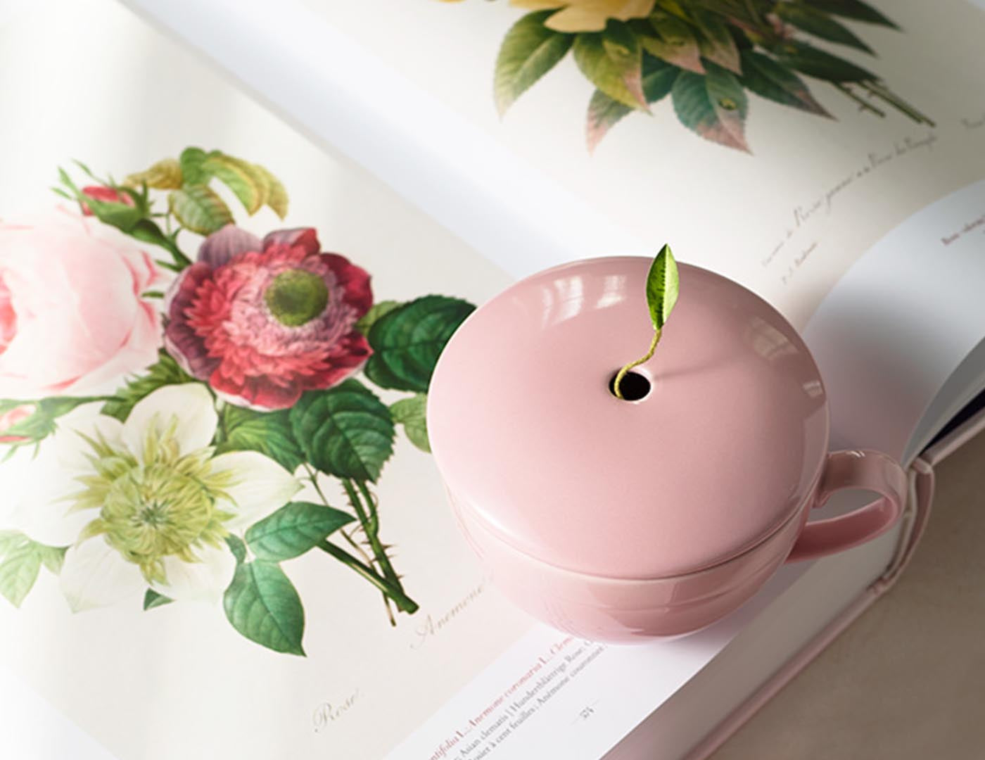 Elegant Rose Pink Coffee Mug - Perfect for Home, Office & Gifts - Ceramic Café Cup for Tea & Espresso