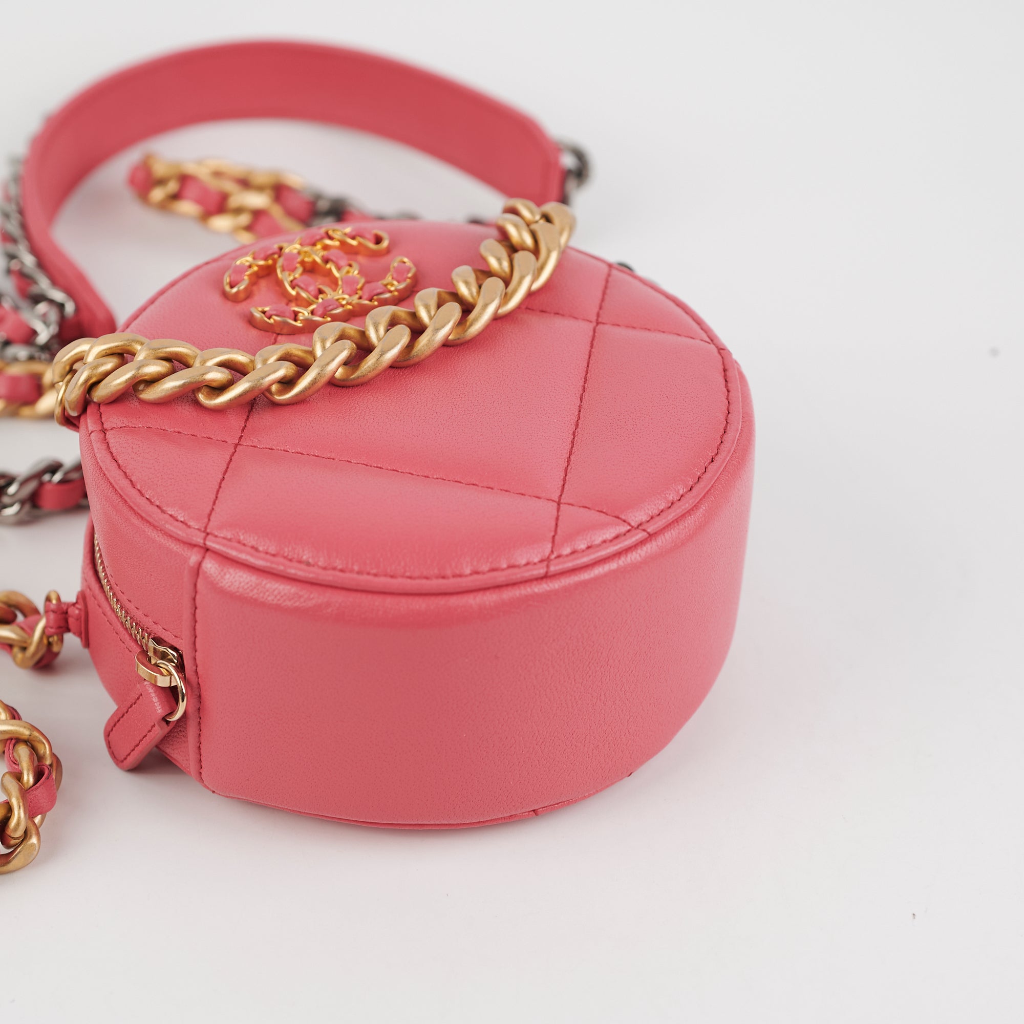 Chanel 19 Lambskin Leather Round Shoulder Bag in Pink | Luxury Designer Handbag for Women | Perfect for Date Night, Parties & Everyday Use