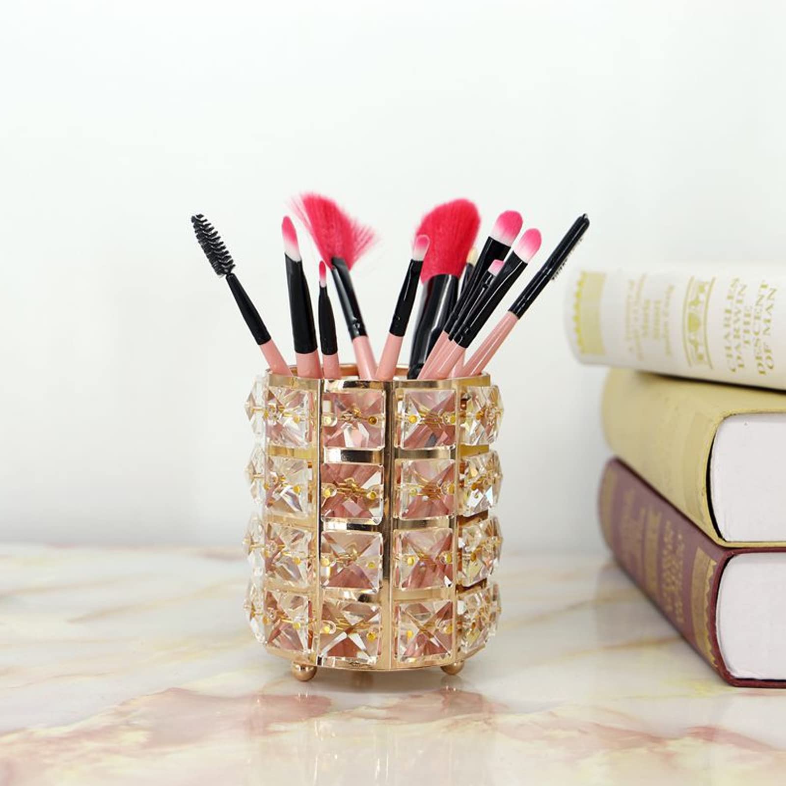 Crystal Metal Makeup Brush Holder - Exquisite Gold Jewelry Design for Brushes & Pencils | Perfect Vanity Organizer for Makeup Artists & Beauty Enthusiasts