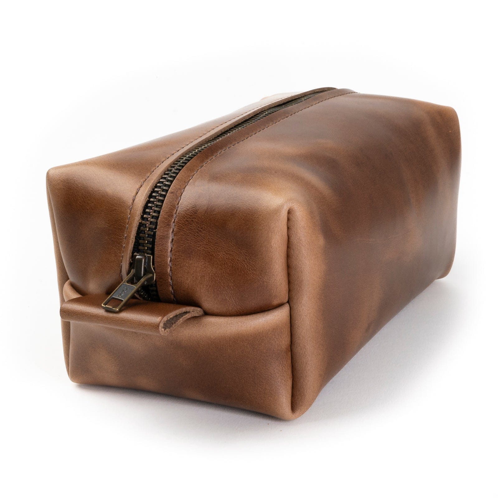 Premium Leather Toiletry Bag for Men & Women - Waterproof Travel Cosmetic Organizer - Perfect for Gym, Business Trips & Vacation Essentials
