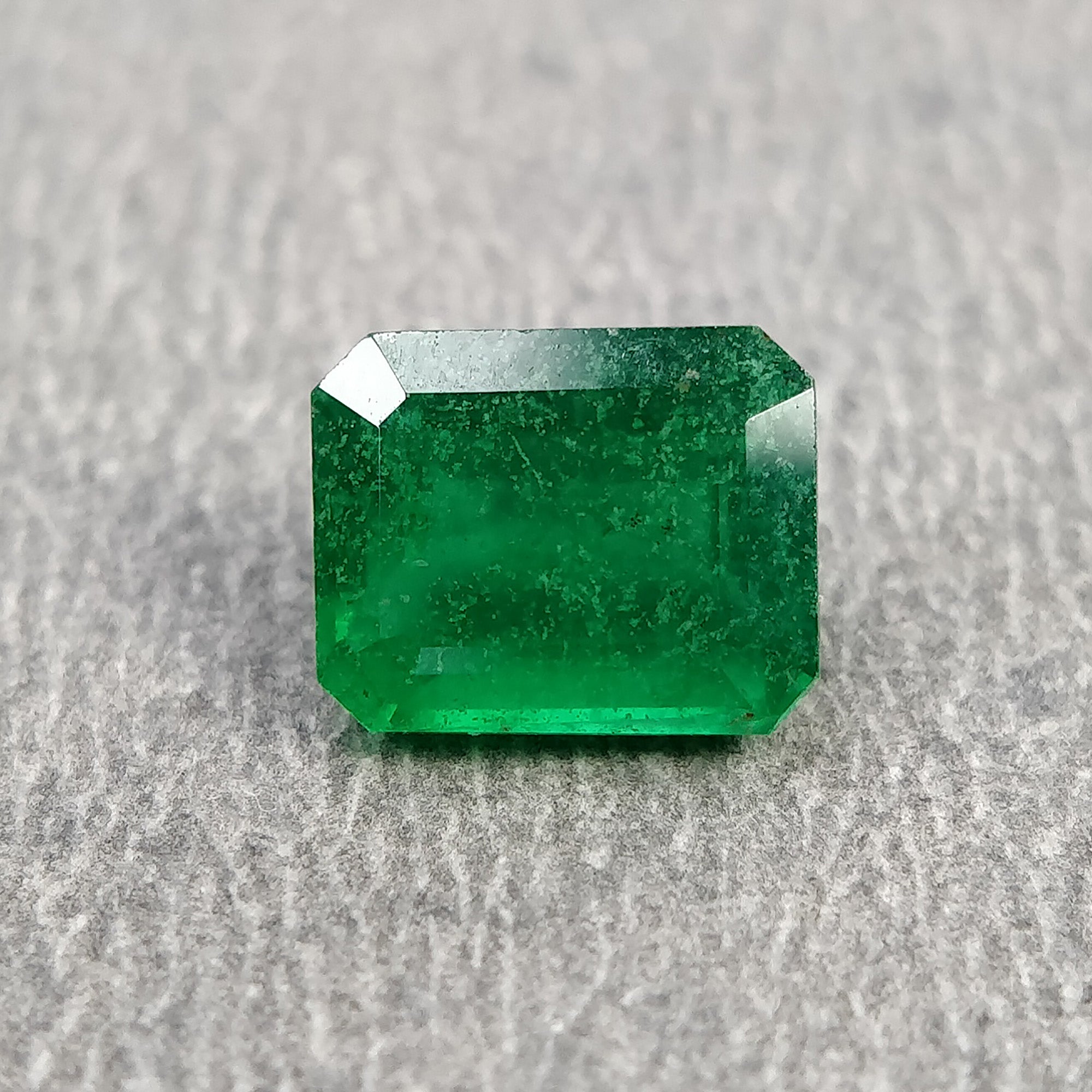 1.24ct Natural Untreated Green Emerald Gemstone - Octagon Shape 7x6mm Normal Cut | Loose Stone for Jewelry Making, Engagement Rings & Collections (Video Included)