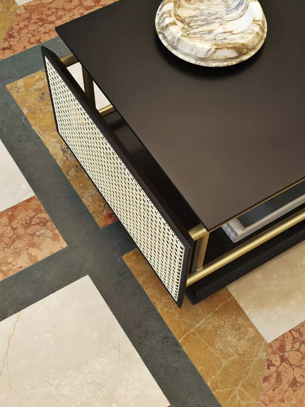 GTV Wiener Box Coffee Table - Modern Side Table with Storage for Living Room, Bedroom, or Office - Stylish & Functional Home Decor