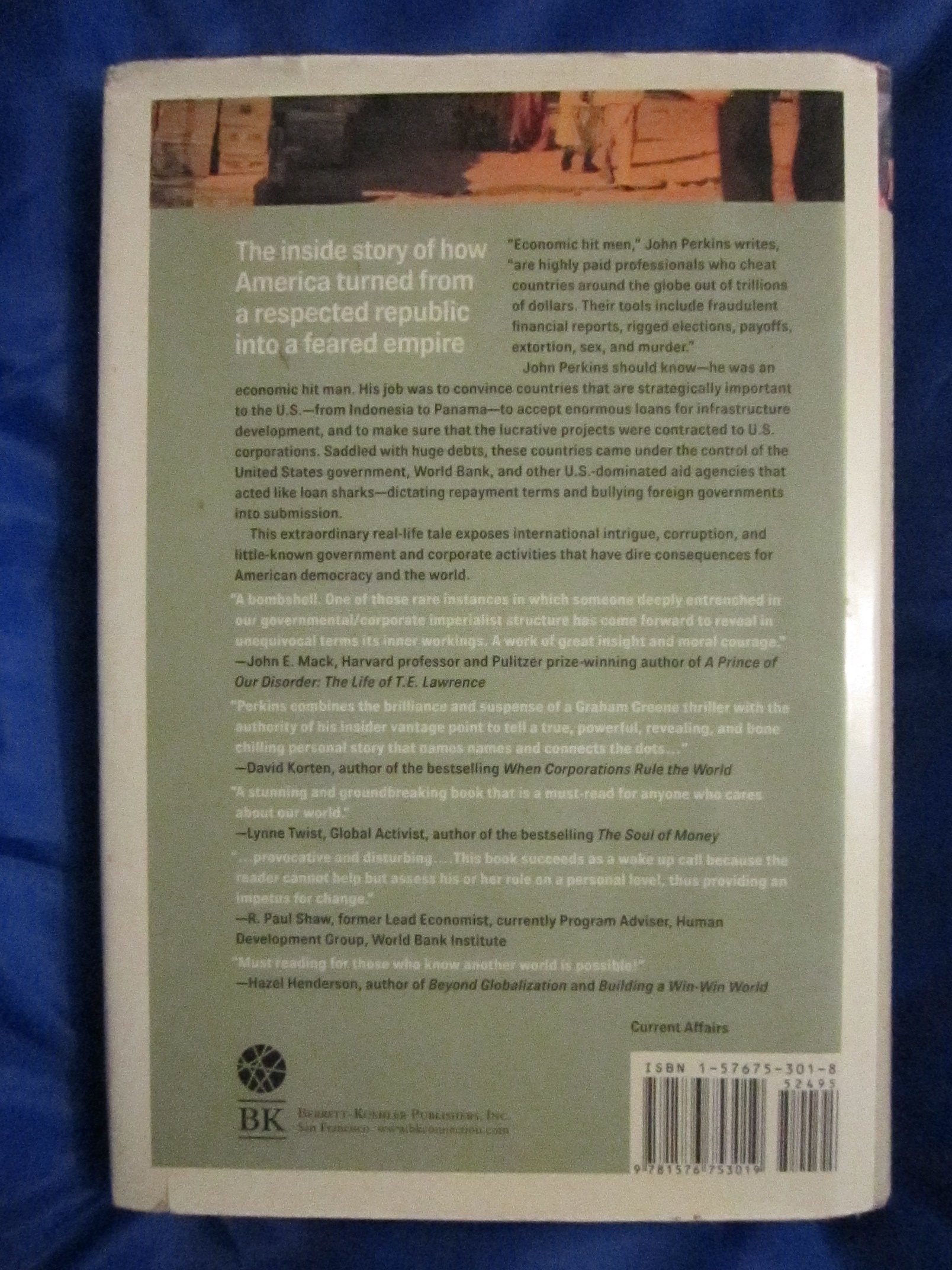 Confessions of an Economic Hit Man - Exposing Global Economic Manipulation | Must-Read for Business Students & Political Analysts | Perfect for Research & Policy Discussions