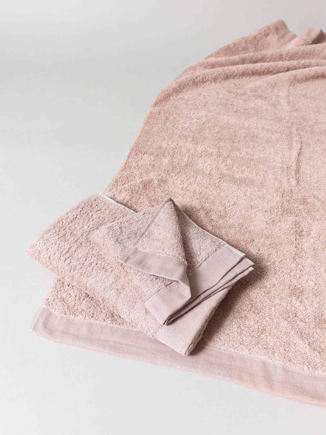 Smoky Pink