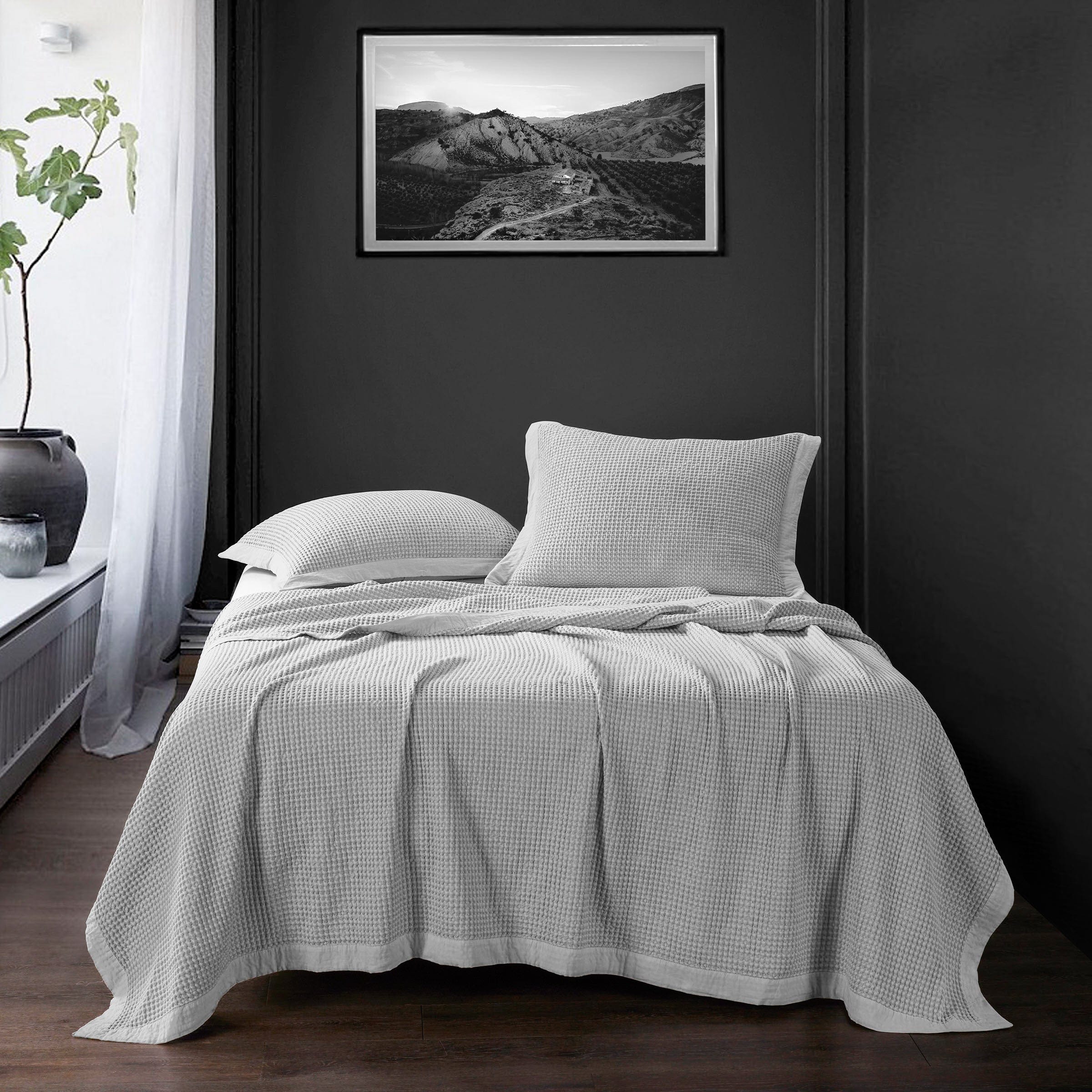 Stonewashed Cotton Waffle Weave Coverlet - Soft & Breathable Bedspread for All Seasons | Perfect for Guest Rooms, Master Bedrooms & Cozy Home Decor