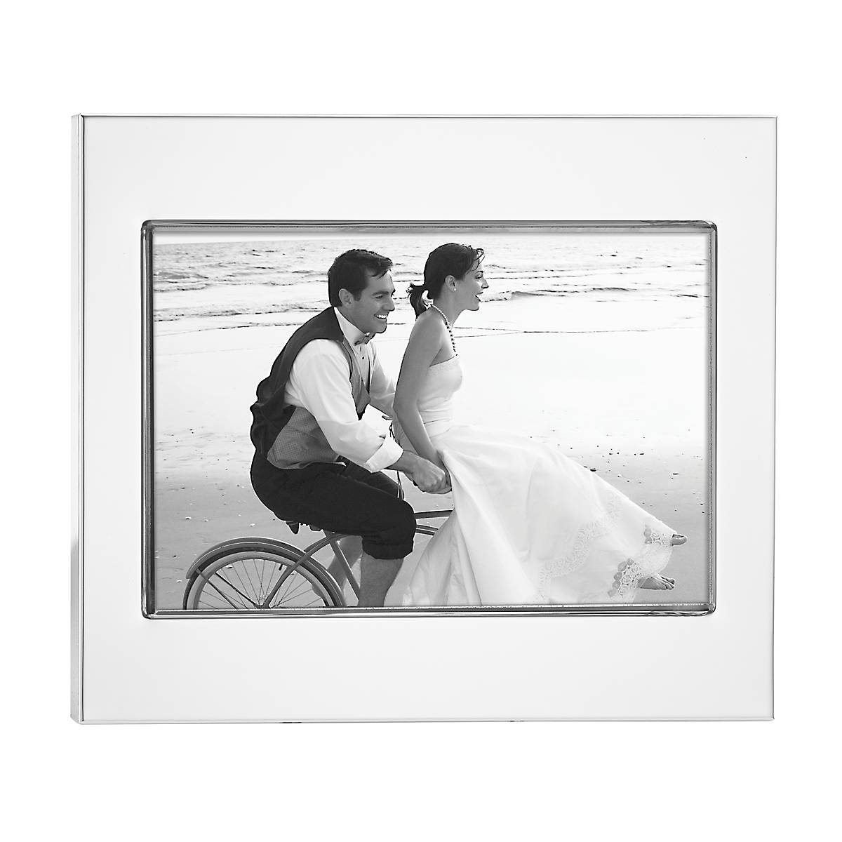 Addison Silverplate 4 x 6 Photo Frame - Elegant Silver Picture Frame for Wall or Tabletop Display - Perfect for Home Decor, Wedding Gifts & Office Decorations