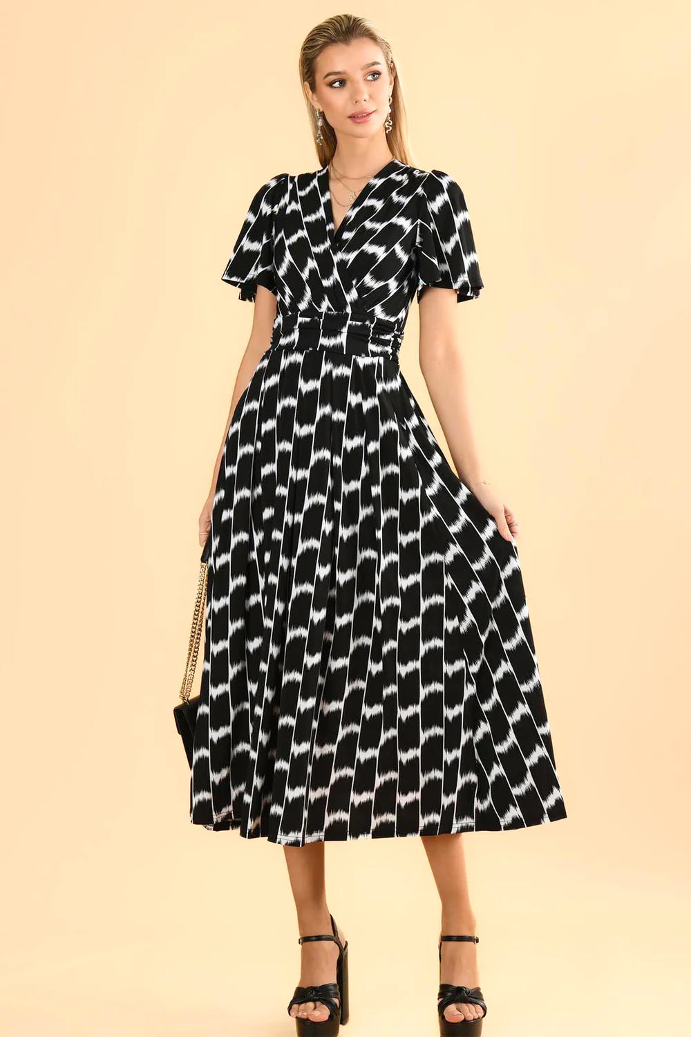 Halley Angle Sleeve Jersey Maxi Dress - Black Geometric Print Flowy Long Dress for Women, Perfect for Summer Beach Vacations, Date Nights & Casual Outings