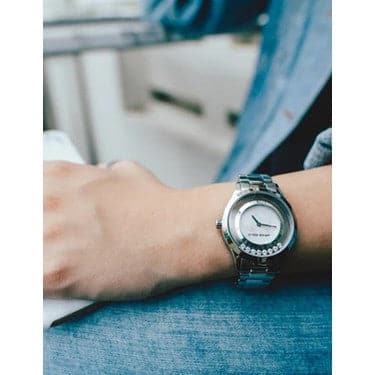 ARIES GOLD ENCHANT VERONA Silver Stainless Steel Women's Watch - Elegant Dress Watch for Business, Parties & Special Occasions