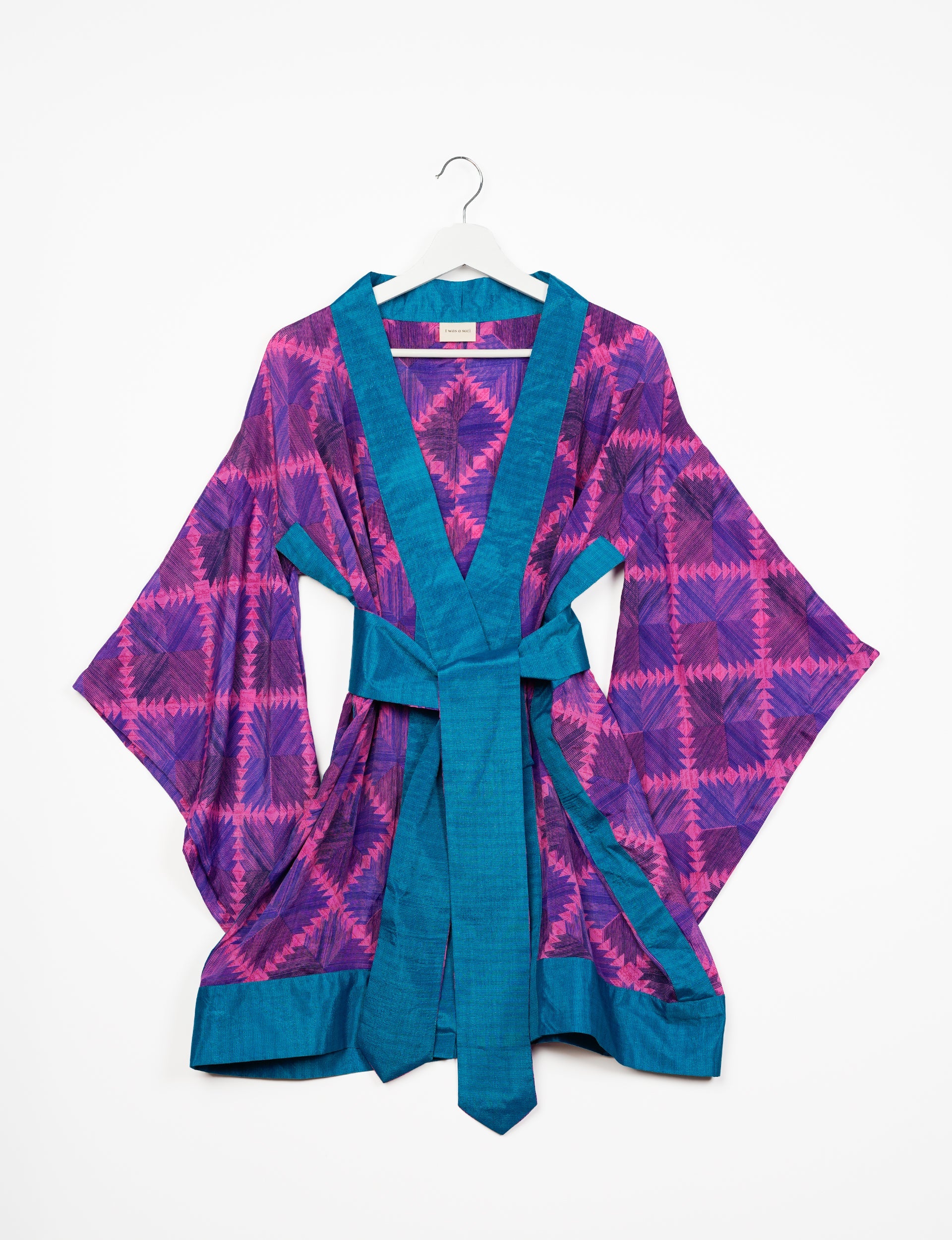 Japanese Kimono Robe for Women - Traditional Floral Yukata Dress with Belt - Perfect for Spa, Loungewear, and Cultural Events