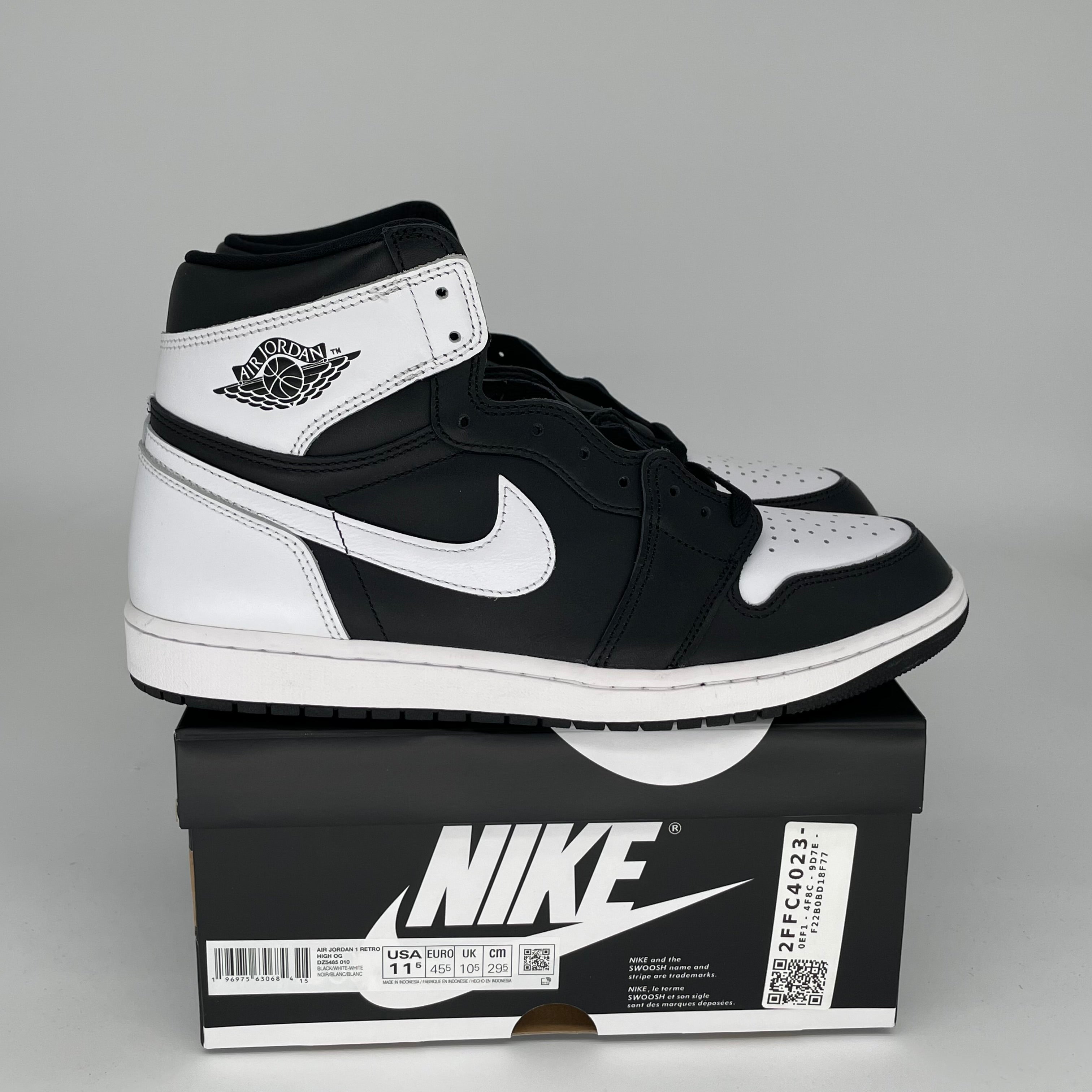 Original Air Jordan 1 Retro High OG 'Black White' Men's Basketball Shoes Size 11.5 (DZ5485-010) - Classic Sneakers for Streetwear, Casual Outfits & Basketball Games