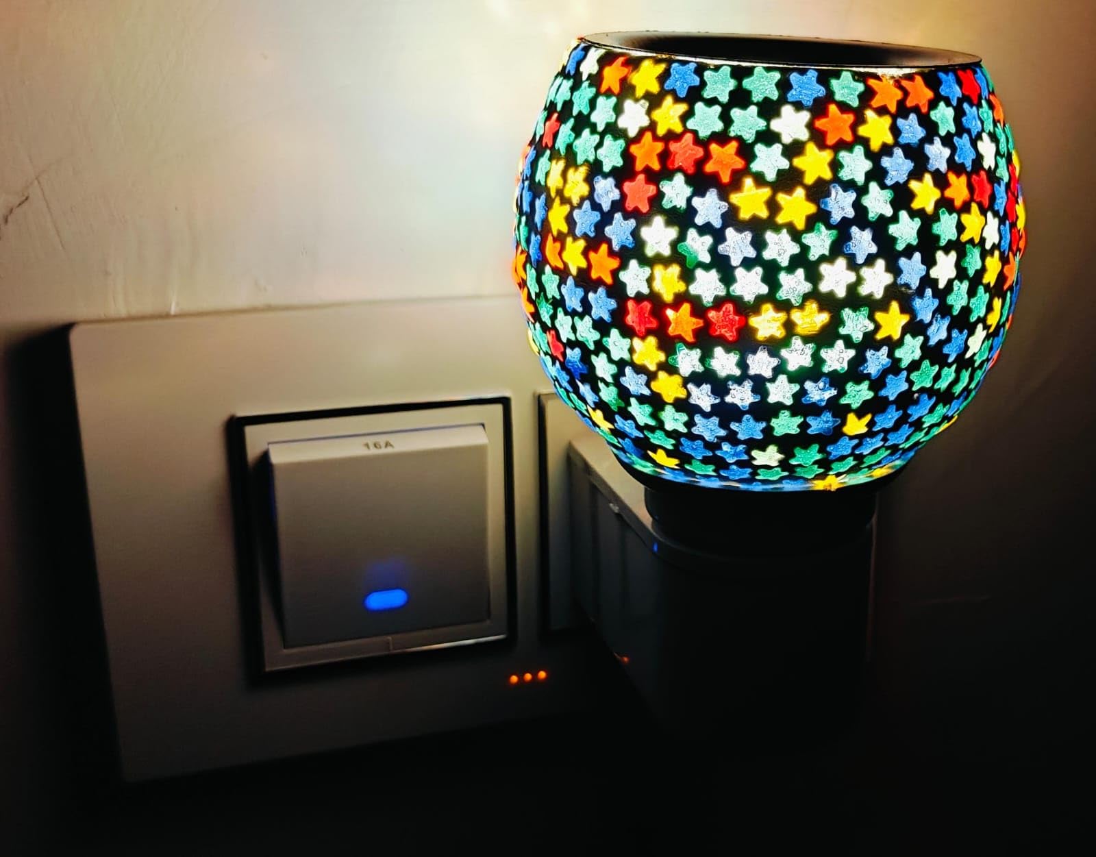 Surekha Ceramic Aroma Diffuser - Multi-Functional Essential Oil Diffuser & Night Lamp with On/Off Switch | Kapoor Dani Camphor Burner for Home Fragrance | Smoke-Free, Child-Safe & Shock-Proof | Perfect for Bedroom, Yoga Studio & Meditation Space