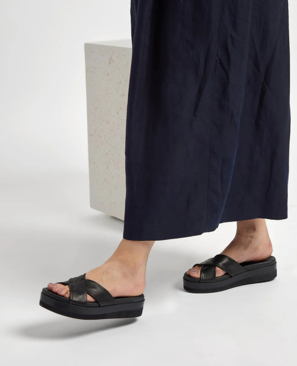 Dot Wedge Black - Non-Slip Shoe Inserts for Heel Pain Relief & Arch Support - Perfect for Running, Walking & High Heels