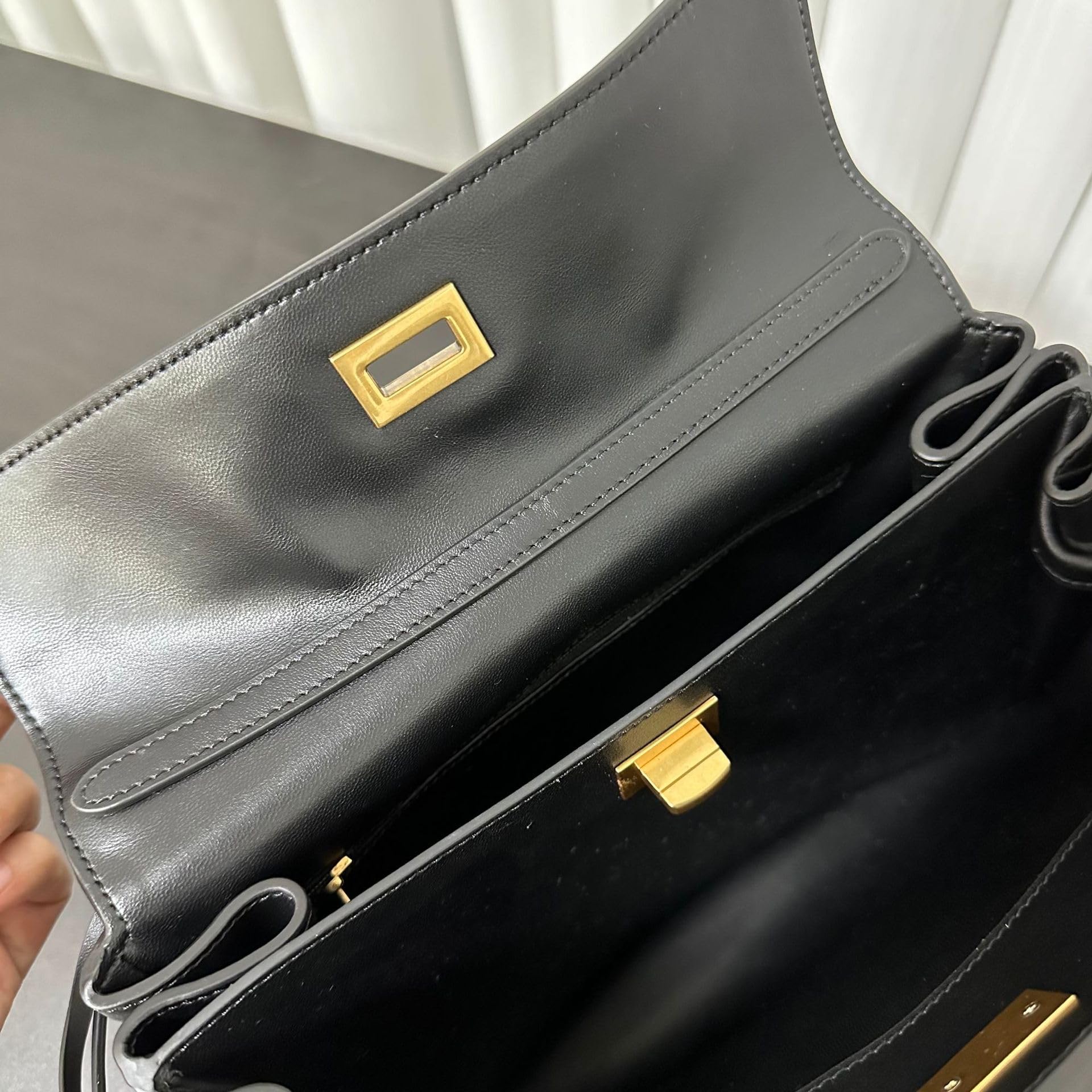 2024 New Women's Genuine Leather Black Tote Bag - Large Capacity 2-in-1 Shoulder & Crossbody Handbag for Work, Travel & Everyday Use