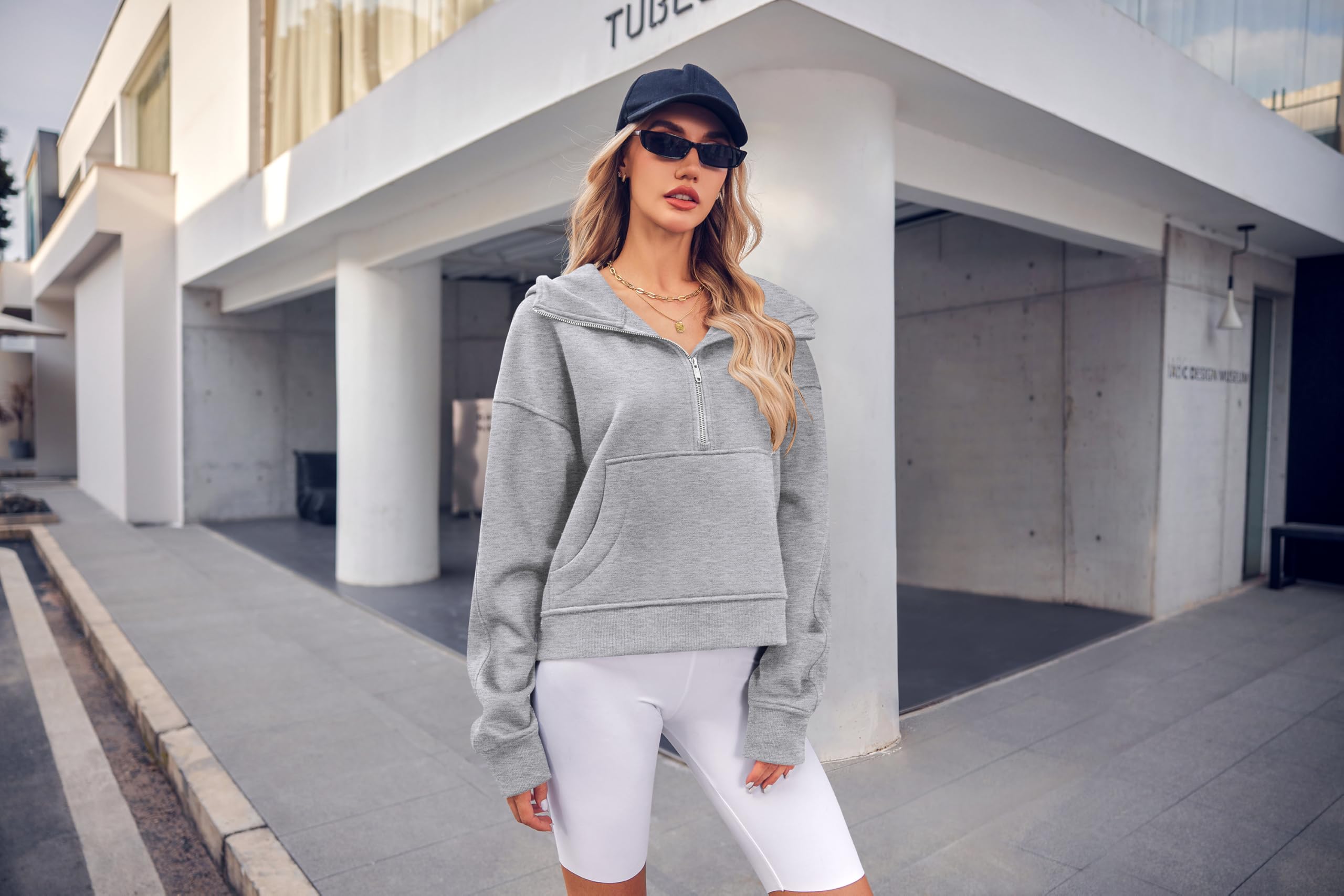 Zeagoo Women's Plus Size Cropped Hoodie with Zipper - Trendy 2024 Long Sleeve Athletic Sweatshirt in Dark Grey (Large) | Perfect for Gym, Yoga & Casual Streetwear