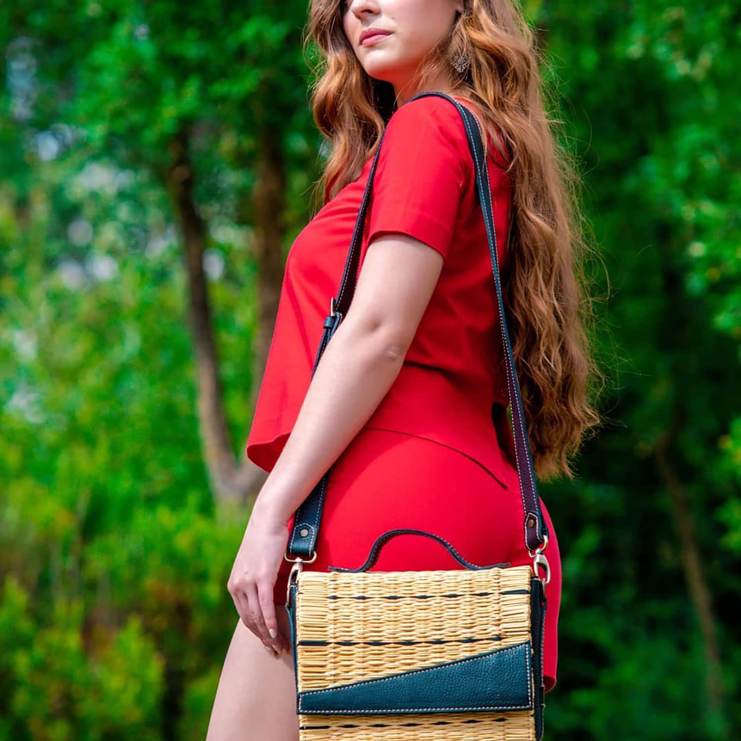 Handmade Wicker Vegan Straw Basket Bag for Women - Eco-Friendly Beach Tote & Summer Purse - Perfect for Picnics, Shopping & Vacation - Made in Portugal