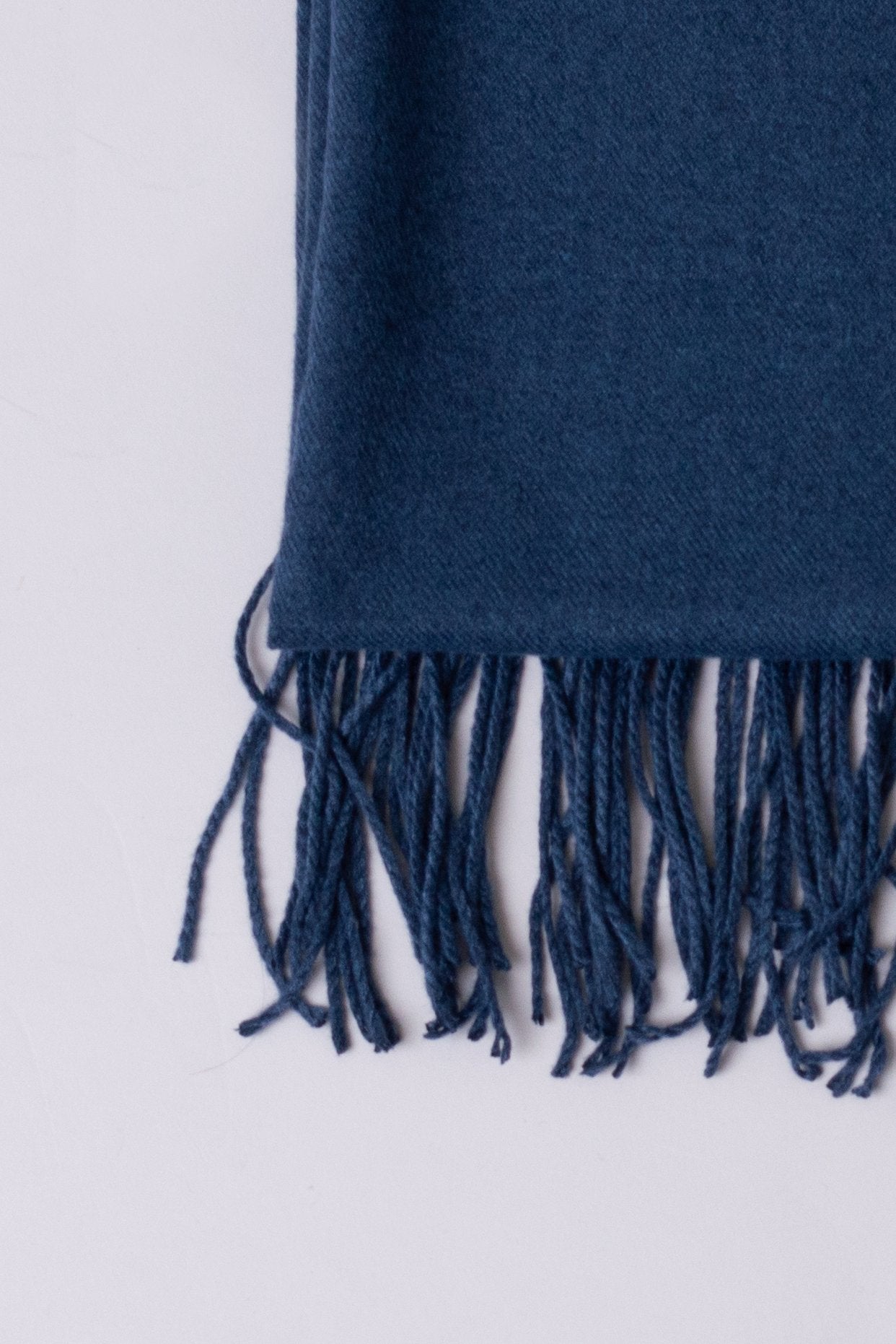 Premium Soft Navy Blue Scarf for Women & Men - Warm Winter Fashion Accessory for Cold Weather & Outdoor Activities