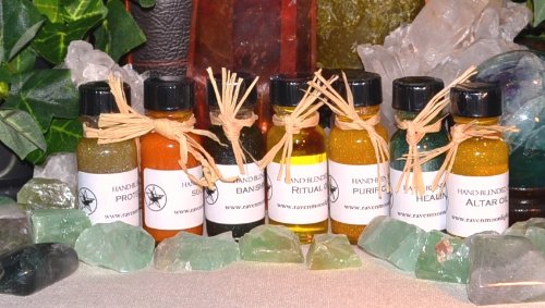 Raven Moonlight Hand-Blended Essential Oil - Cleo May Aromatherapy Oil for Relaxation, Massage & Stress Relief | Perfect for Diffusers, Bath & Home Spa