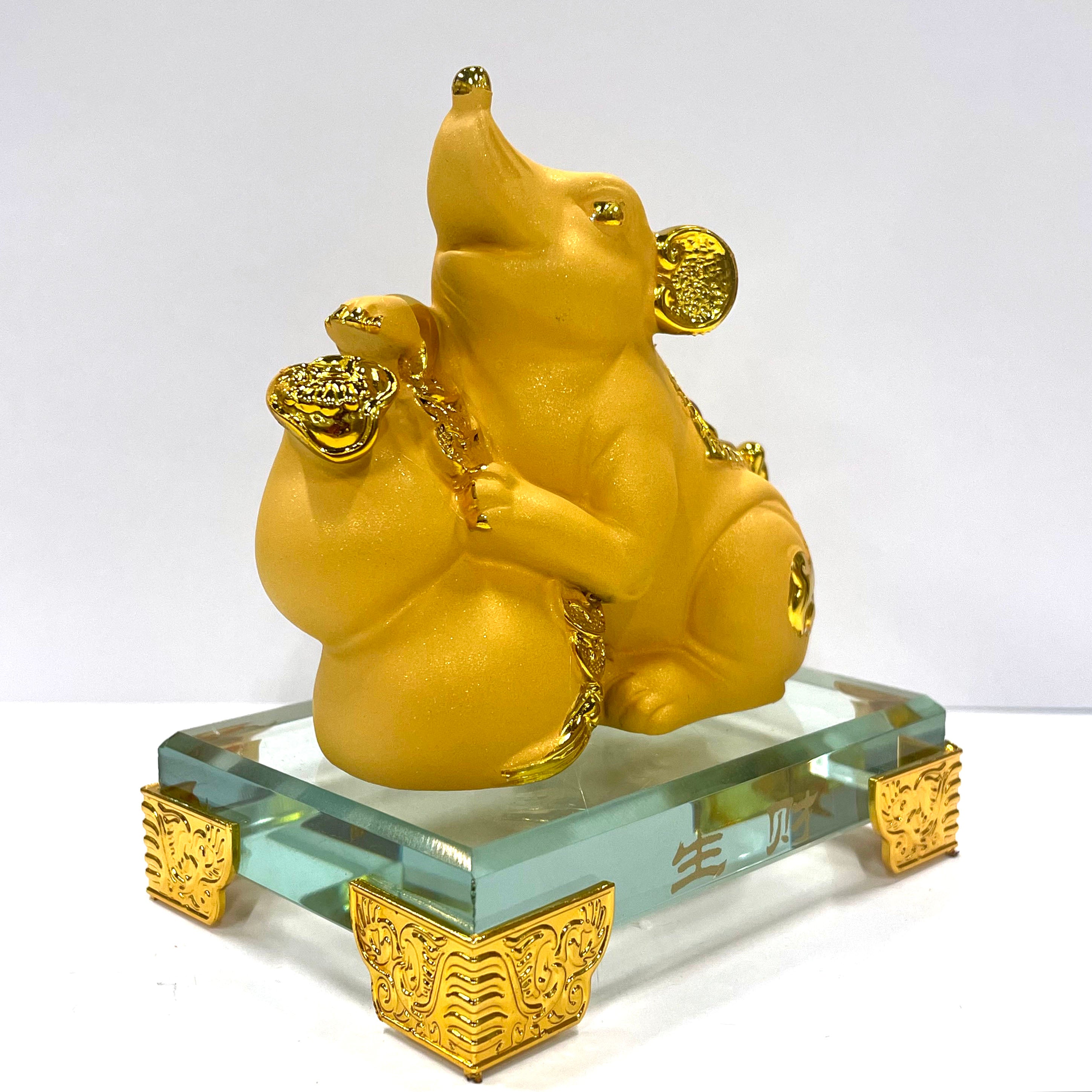 Chinese New Year Zodiac Rat Glass Figurine - Handcrafted Collectible for Home Decor, Office Display & Holiday Gifts