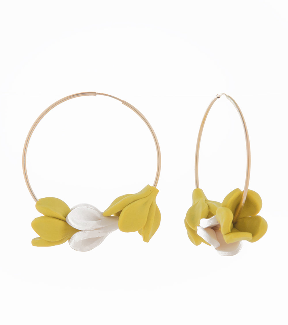 Medium Hoop Pikake Mix Earrings - Hawaiian Floral Dangle Earrings for Women, Lightweight Gold-Tone Jewelry | Perfect for Beach Weddings, Summer Parties & Boho Fashion