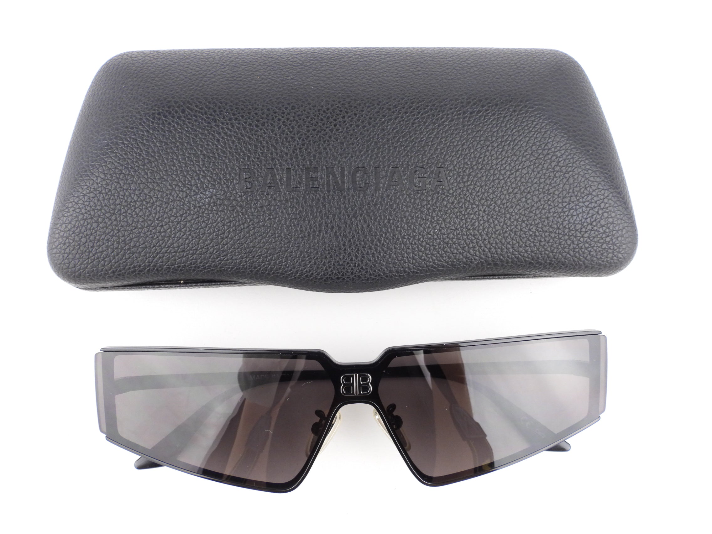 Balenciaga Black Metal Frame BB Logo Shield 2.0 Sunglasses for Women & Men - Luxury Designer Shades for Fashion, Travel & Outdoor Activities