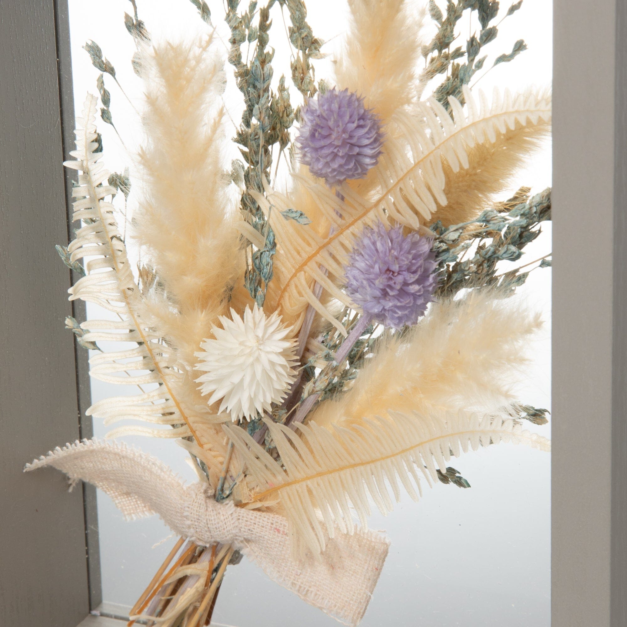 Premium Dried Blue Flower Frame - Elegant Home Decor for Wall, Wedding, Gift & Boho Room Aesthetic