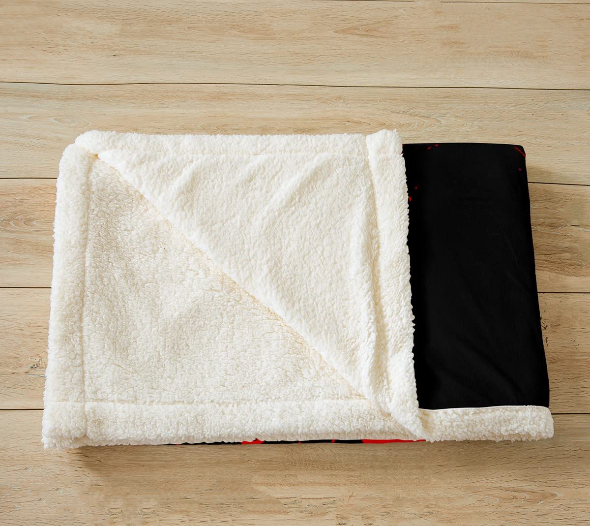 Girls Rose Fleece Throw Blanket - Floral Sherpa Blanket with Blooming Rose Pattern, Soft Plush Blanket for Women, Red & Black Luxury Decor (40x50 Inch) - Perfect for Sofa, Bed, Couch & Winter Snuggling