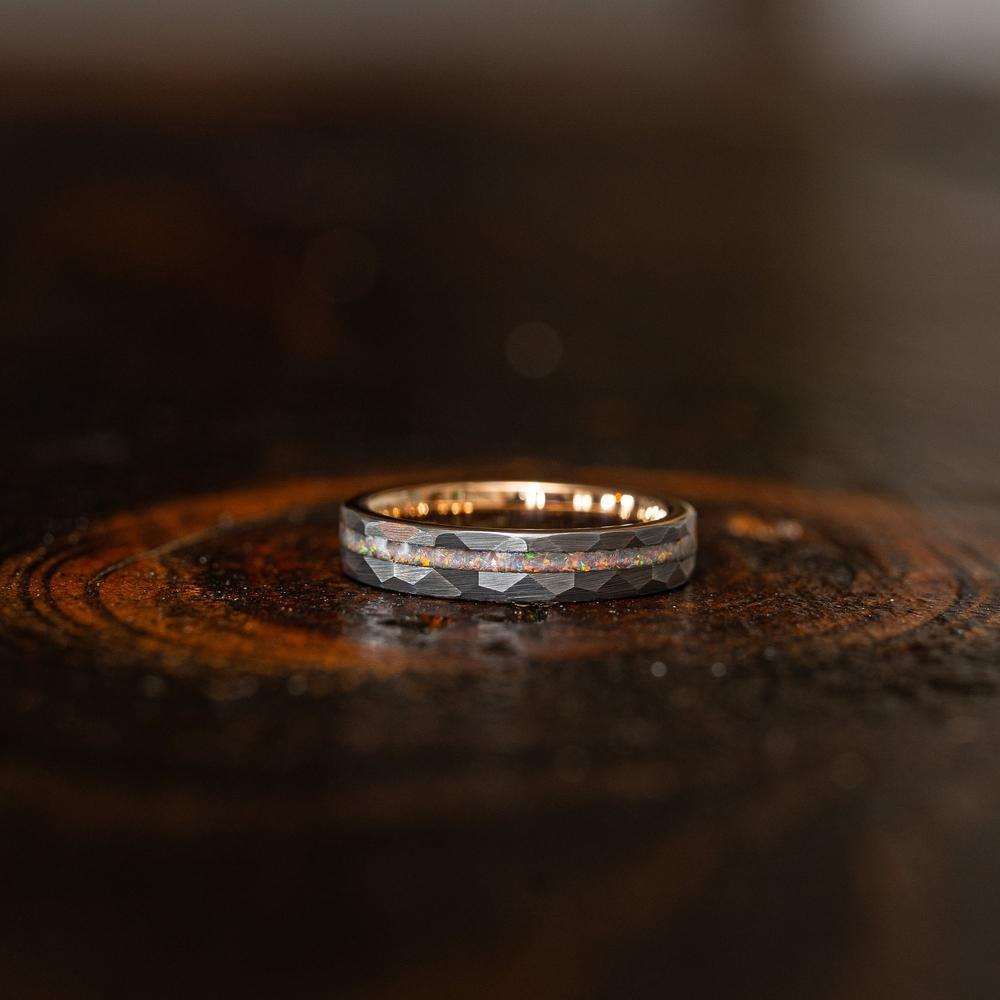 6mm Tungsten Steel Hammered Wedding Band for Men - Electric Rose Finish with Orbo Tungsten Gold Inlay - Perfect for Engagement, Anniversary & Formal Occasions
