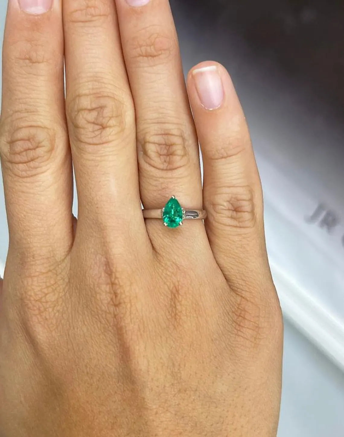 1.15 Carat Pear Cut Emerald and Sapphire Diamond Accent Ring for Women - Elegant Birthstone Jewelry Gift for Engagement, Anniversary & Special Occasions
