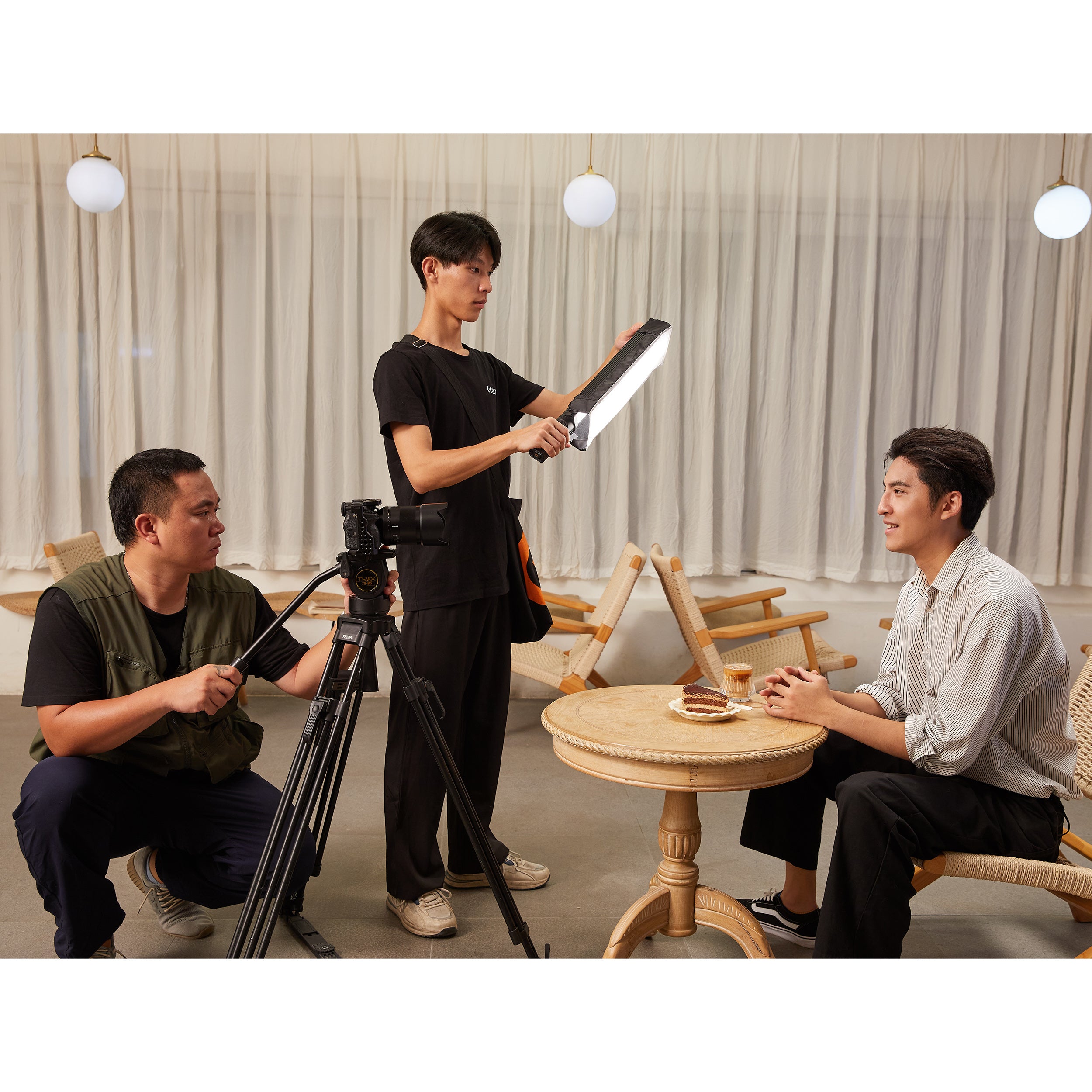 LC500mini Bi-Color LED Video Light Wand - Portable Handheld Lighting for Photography, Videography & Content Creation - Perfect for YouTube, TikTok, Vlogging & Studio Shoots