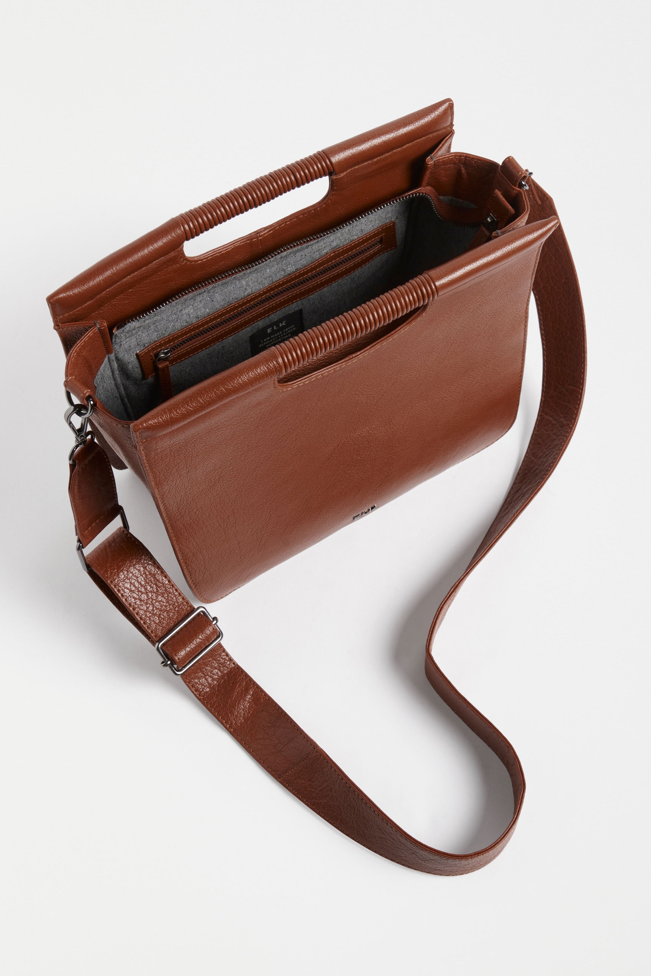 Halor Bag - Stylish & Durable Backpack for Men & Women - Perfect for Travel, Work & School - Water-Resistant & Spacious Design