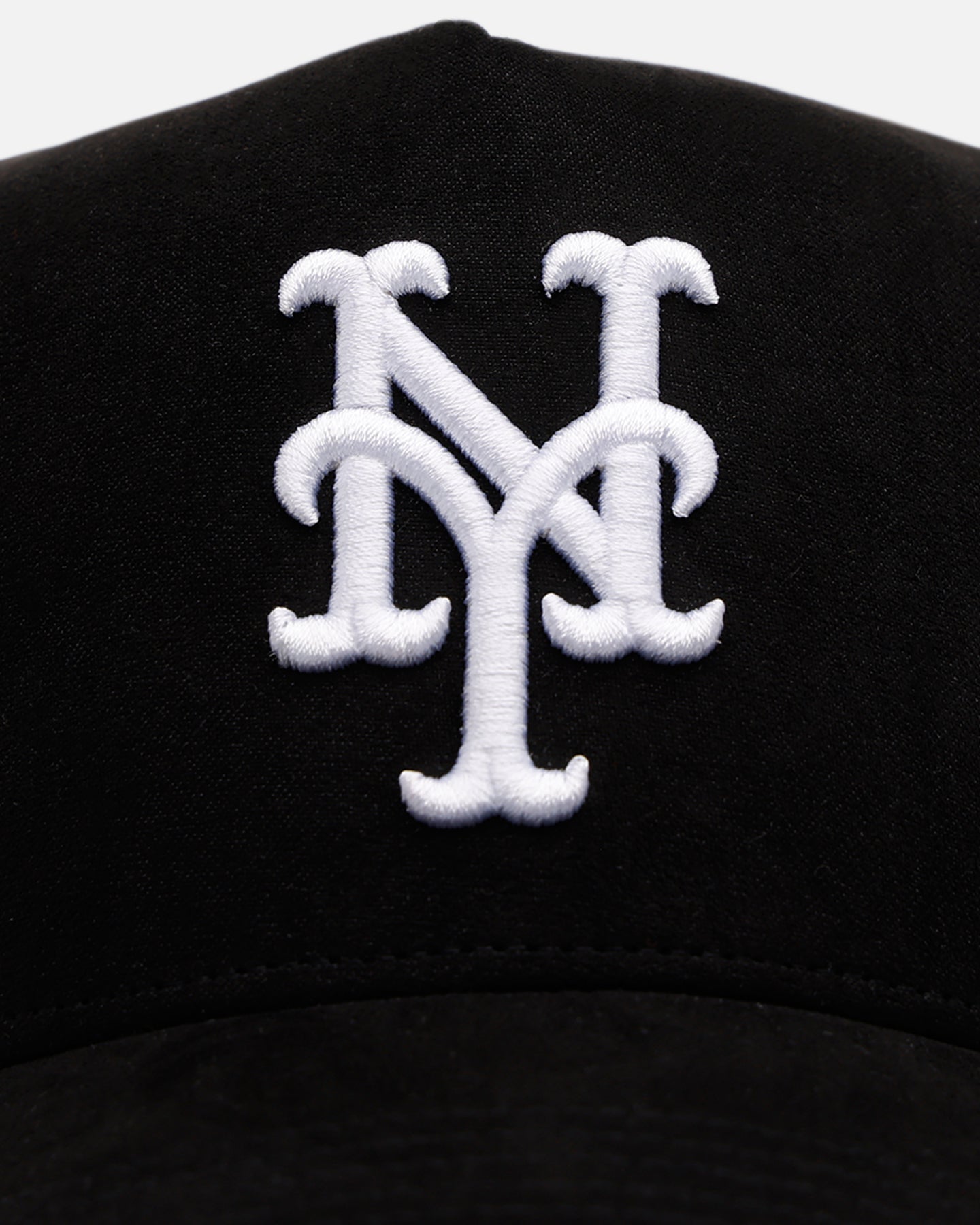 New York Mets 'Ultrasuede' 47 MVP Strapback Hat - Black/White Adjustable Baseball Cap for Men & Women - Perfect for Games, Tailgating & Everyday Wear